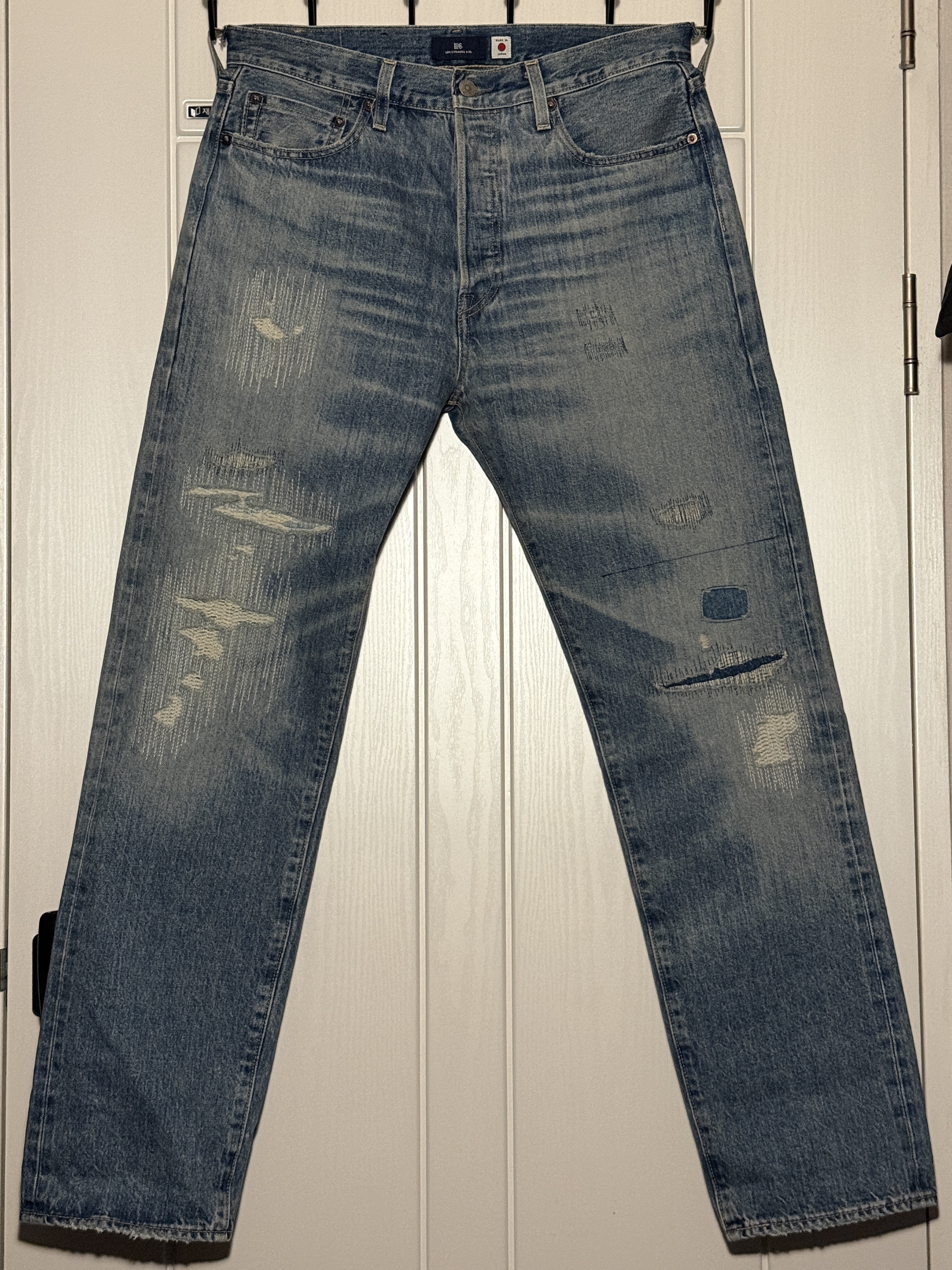 Levi's Bluetab 1980's 501 Jeans Medium Indigo 착용 스타일 - 6
