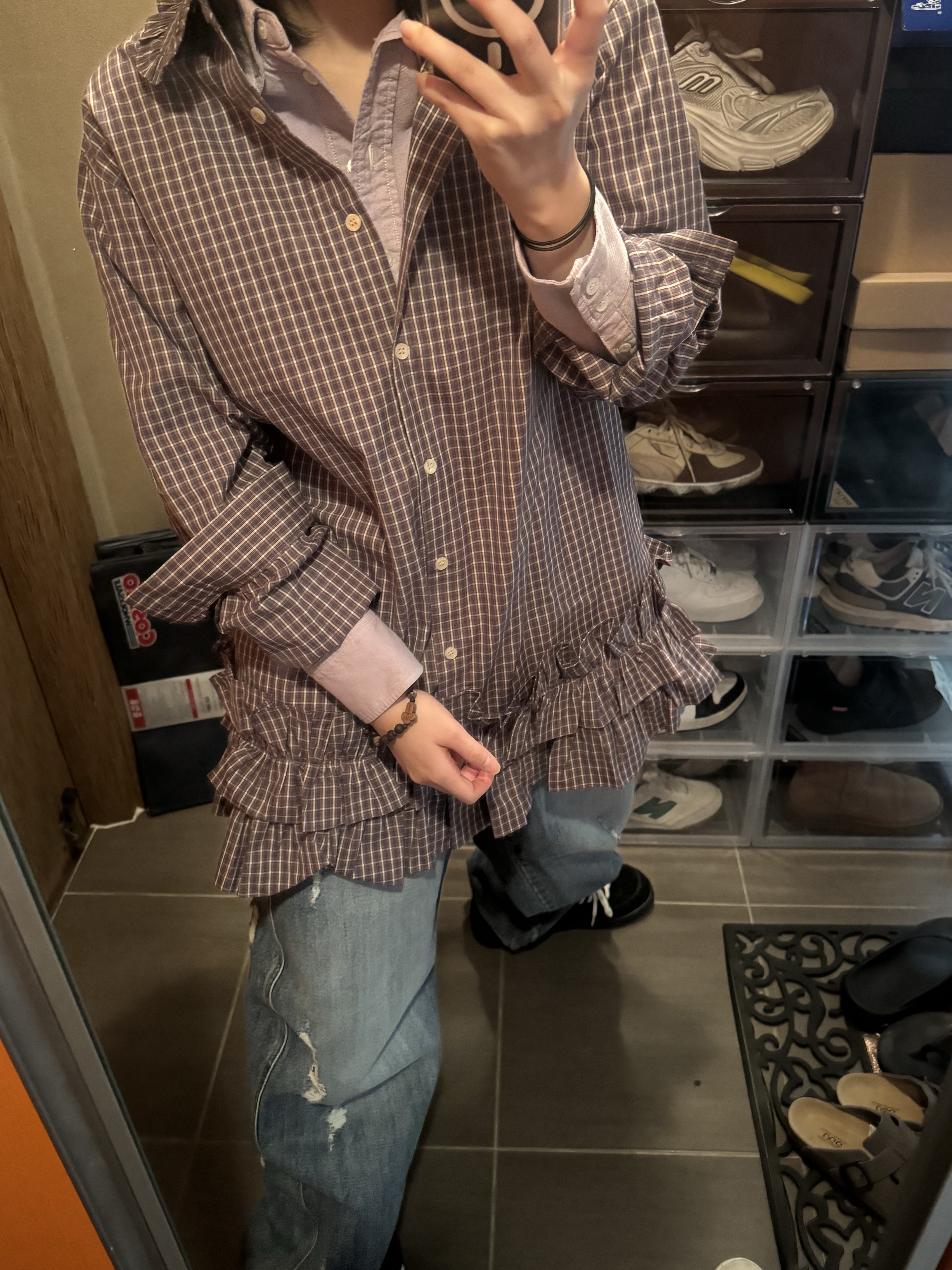 Undermycar MU.135 Circle Logo Basic Long Sleeve Check Shirts Pink Gray 착용 스타일 - 3