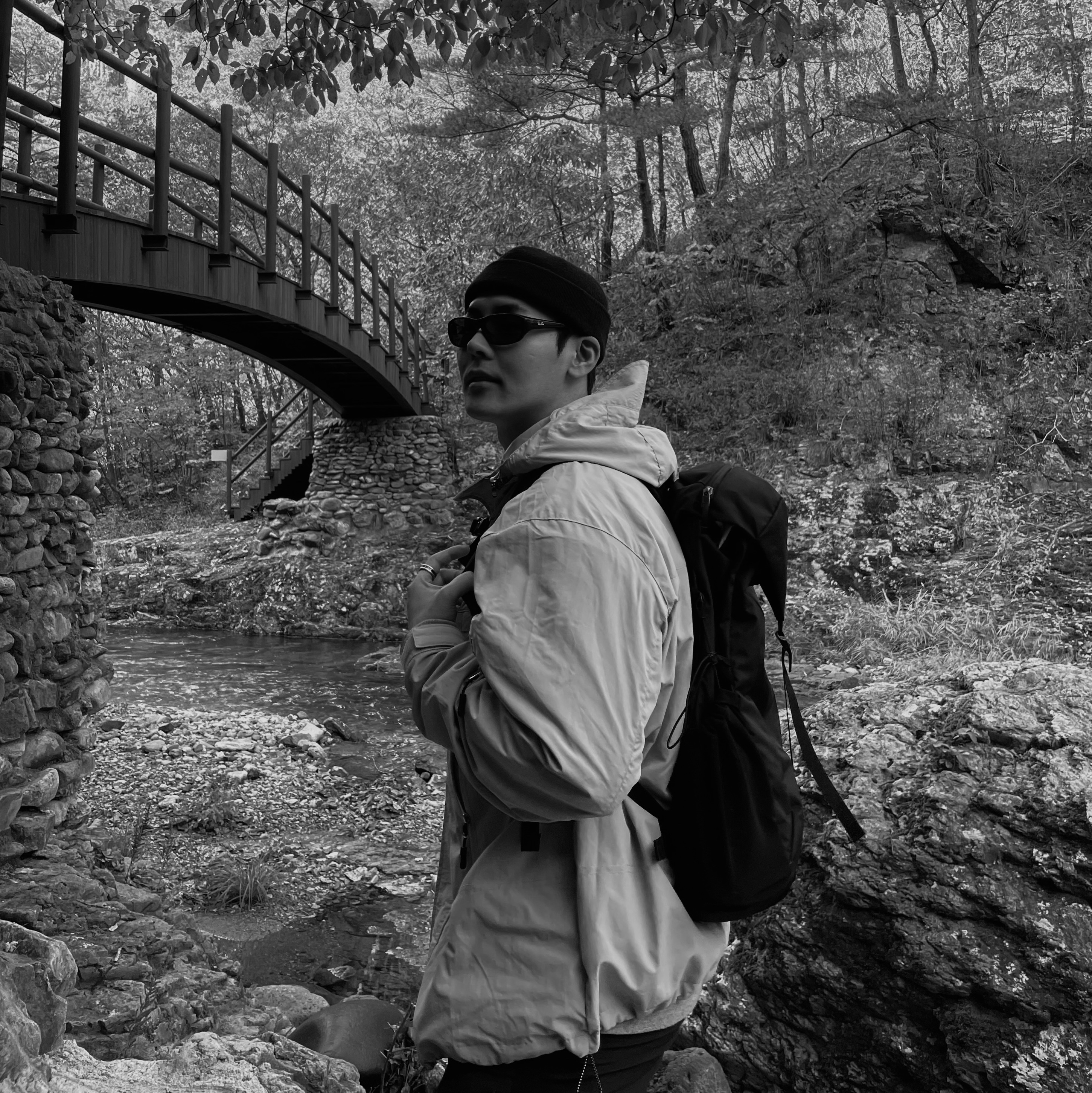 Arc'teryx Mantis 20 Backpack Black 착용 스타일 - 2