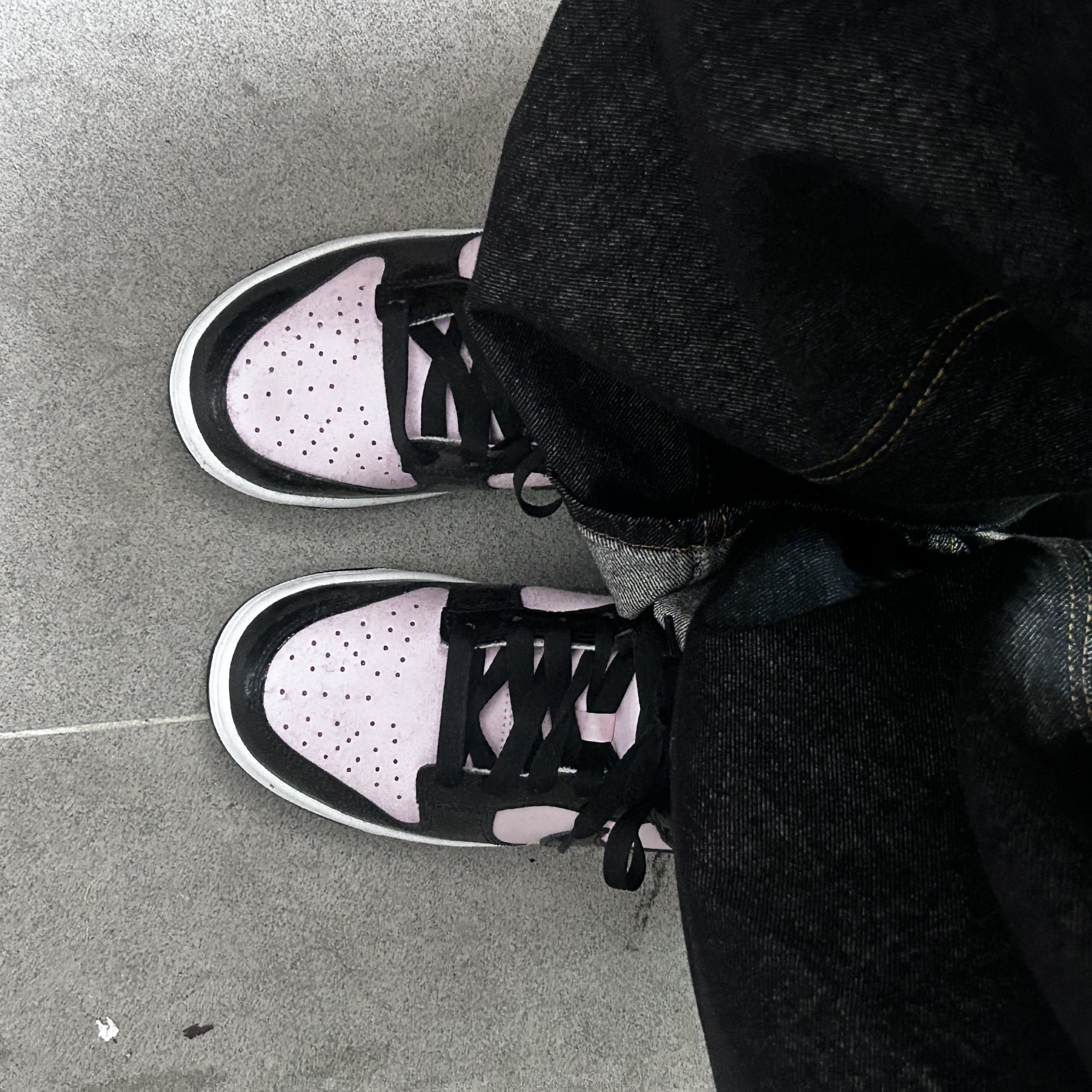 (W) Nike Dunk Low Essential Pink Foam Black 착용 스타일