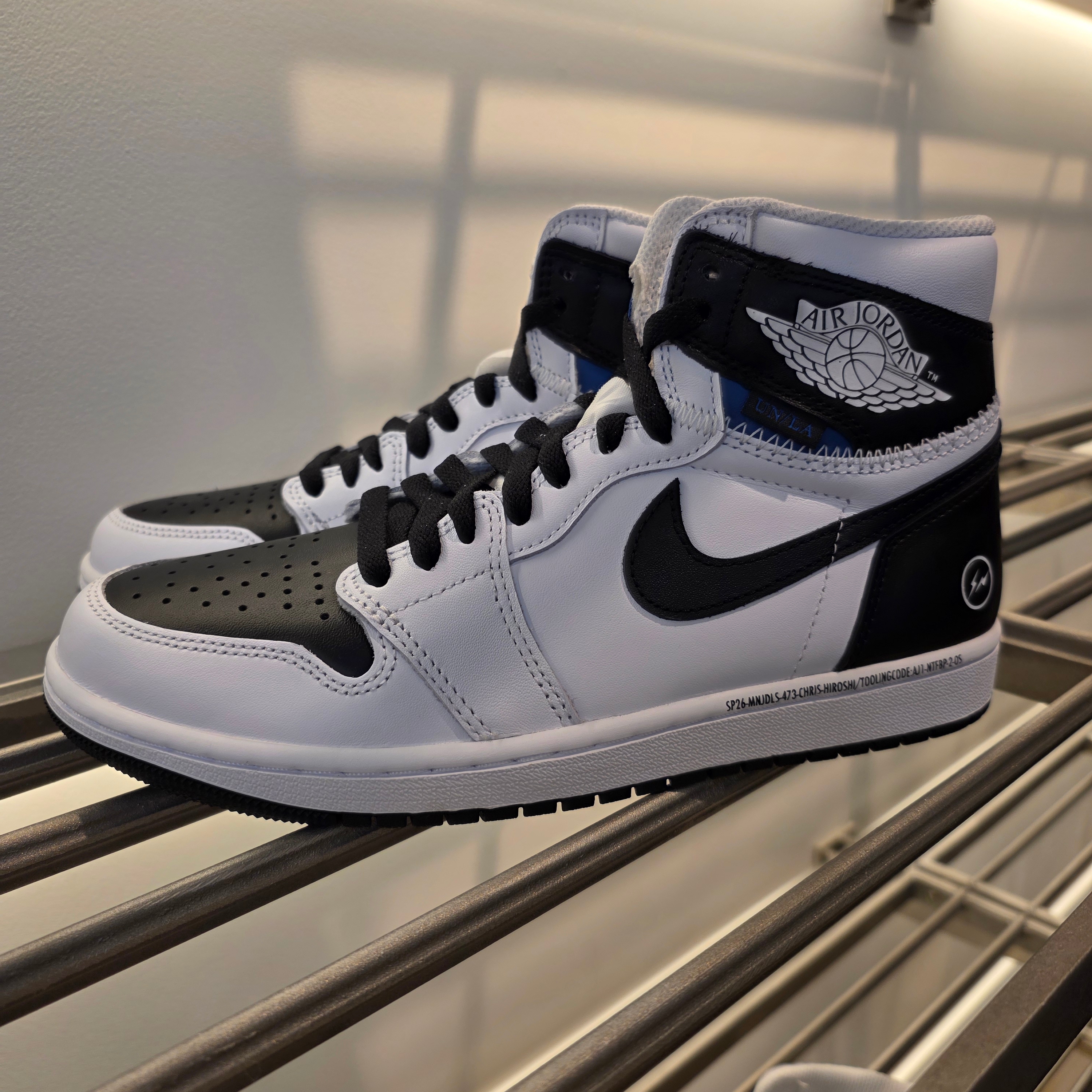 Jordan 1 x Fragment x Union LA High OG SP White Black 착용 스타일 - 2