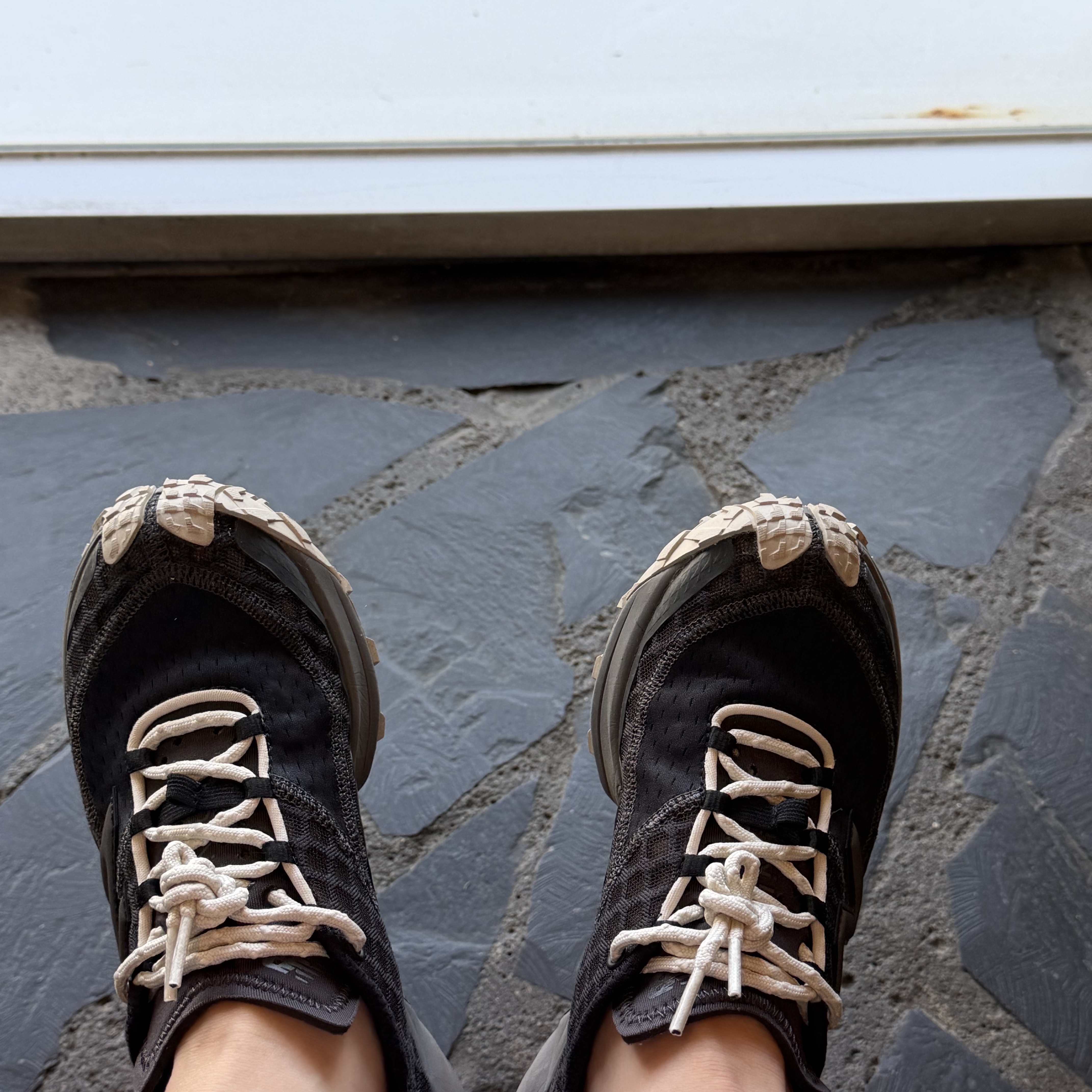 New Balance Minimus Trail Black 착용 스타일