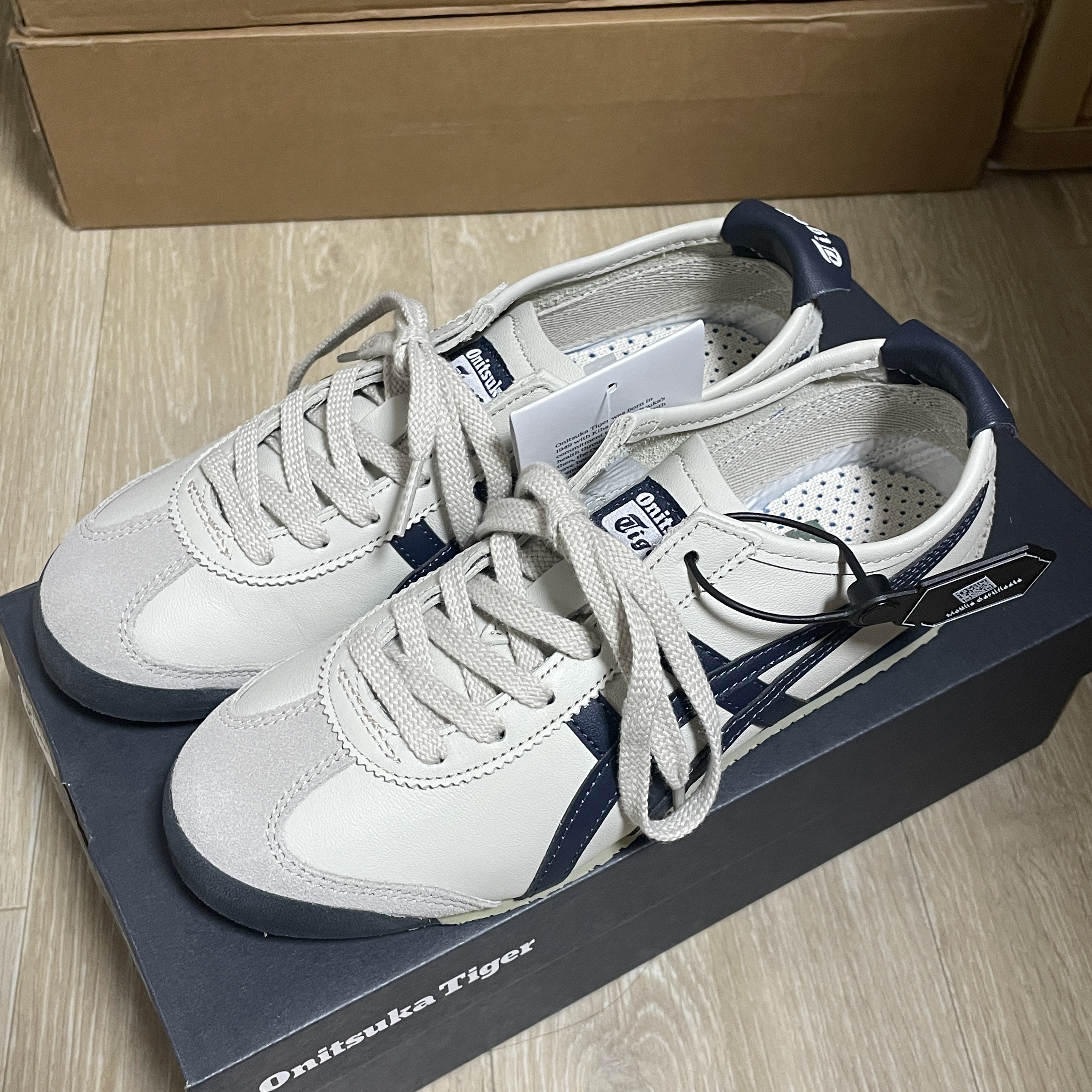 Onitsuka Tiger Mexico 66 Birch 착용 스타일