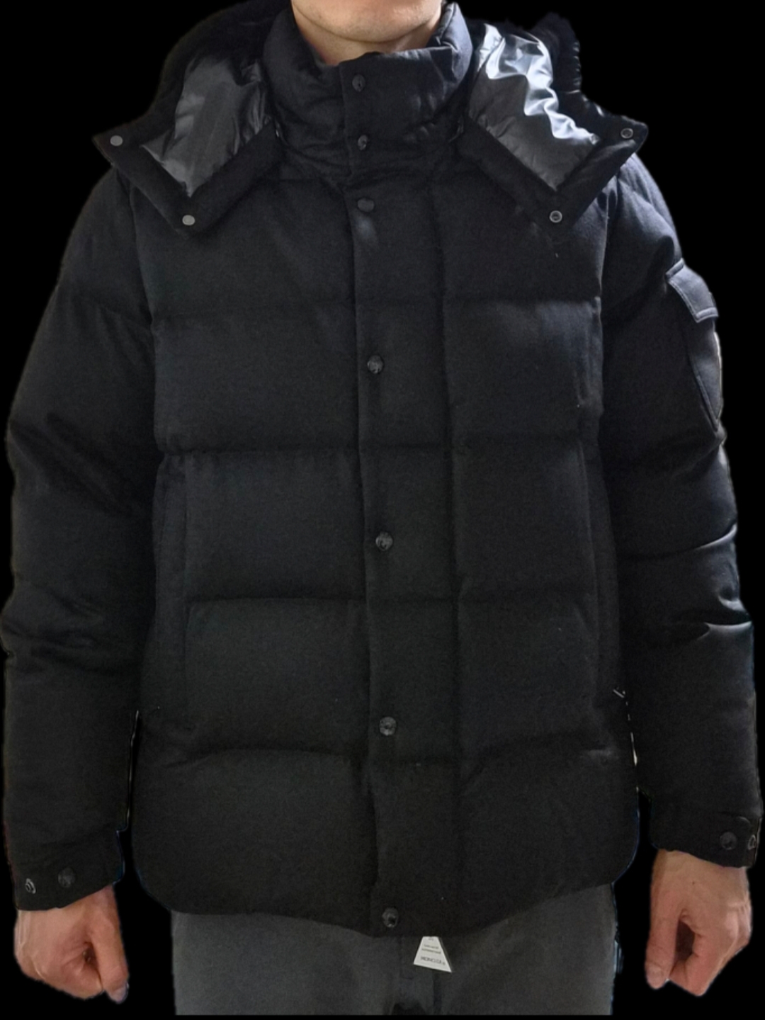 Moncler Vezere Flannel Short Down Jacket Black - 24FW 착용 스타일