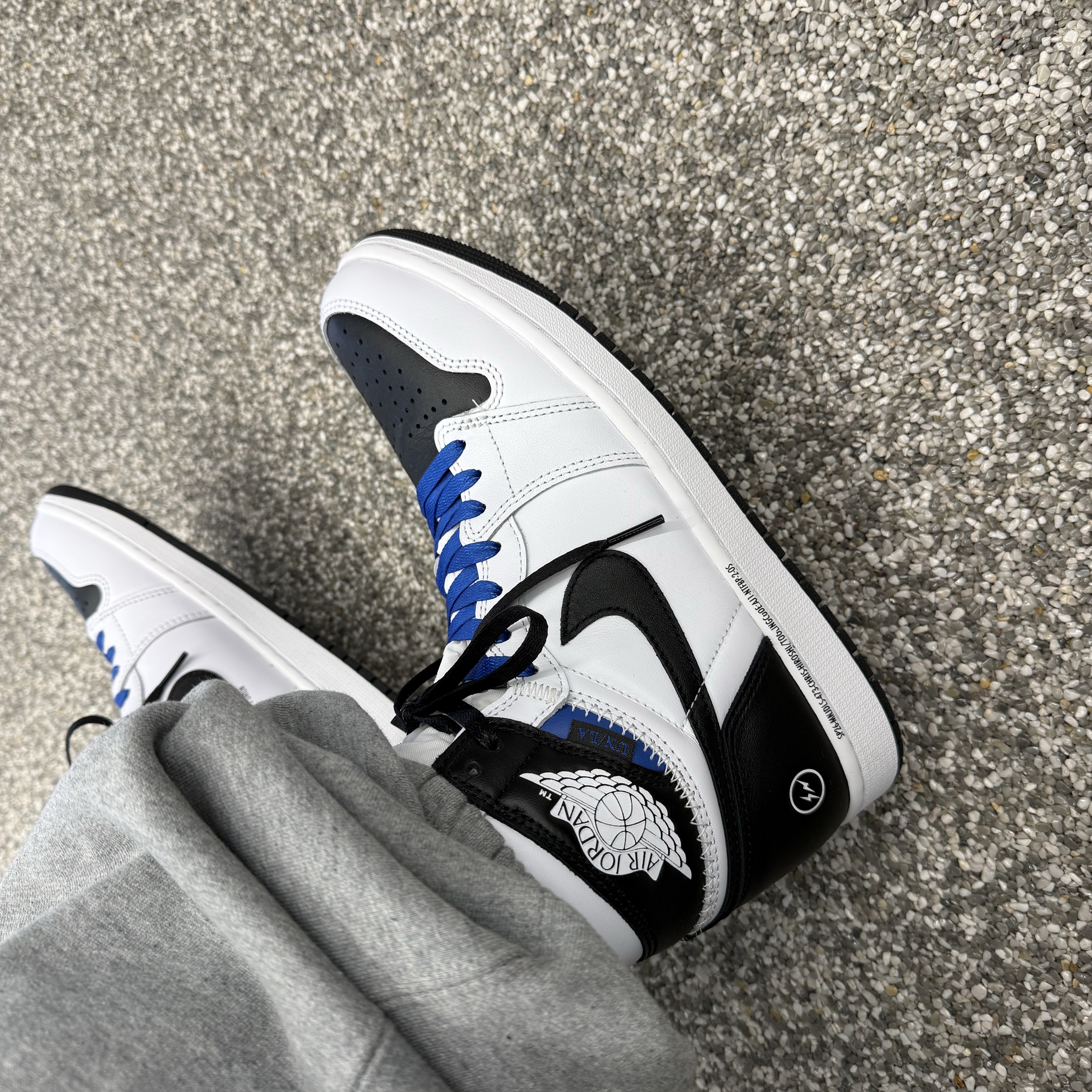 Jordan 1 x Fragment x Union LA High OG SP White Black 착용 스타일 - 1