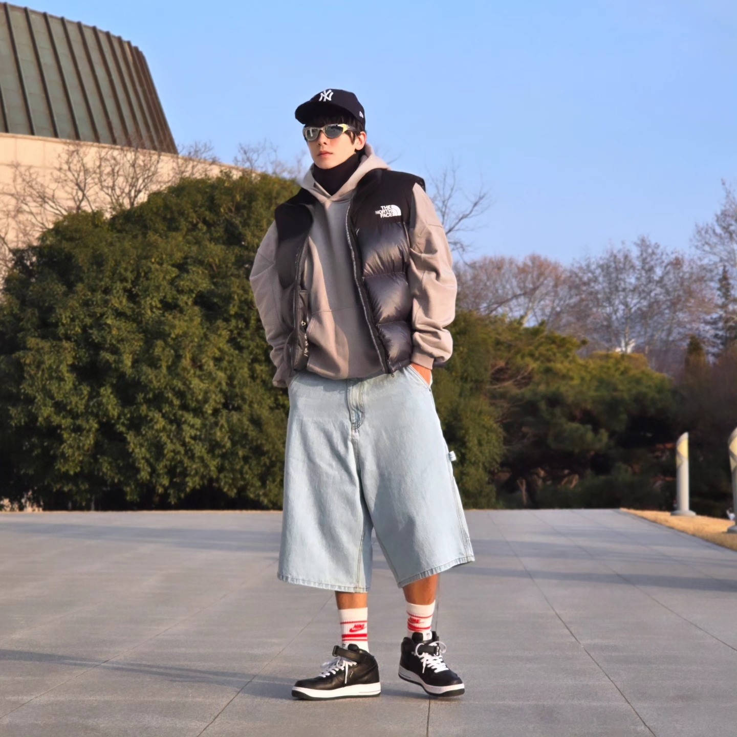 The North Face Novelty Nuptse Vest RDS Dark Gray - 25FW, Nike x Stussy Air Force 1 '07 Mid SP Black 착용 스타일 - 6