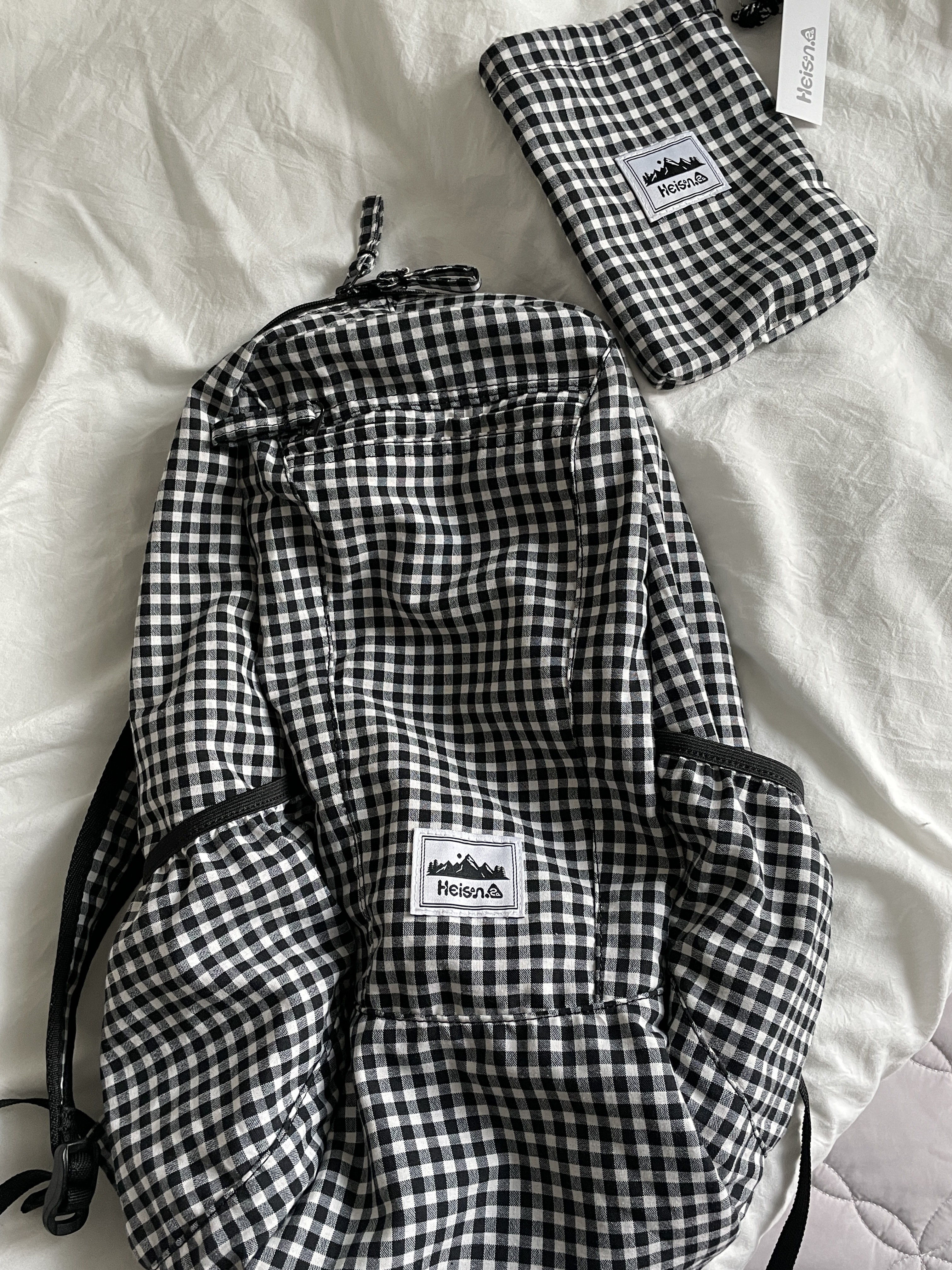 Heisan Compact Pocket Bag V1 Gingham Check - Black 착용 스타일 - 1