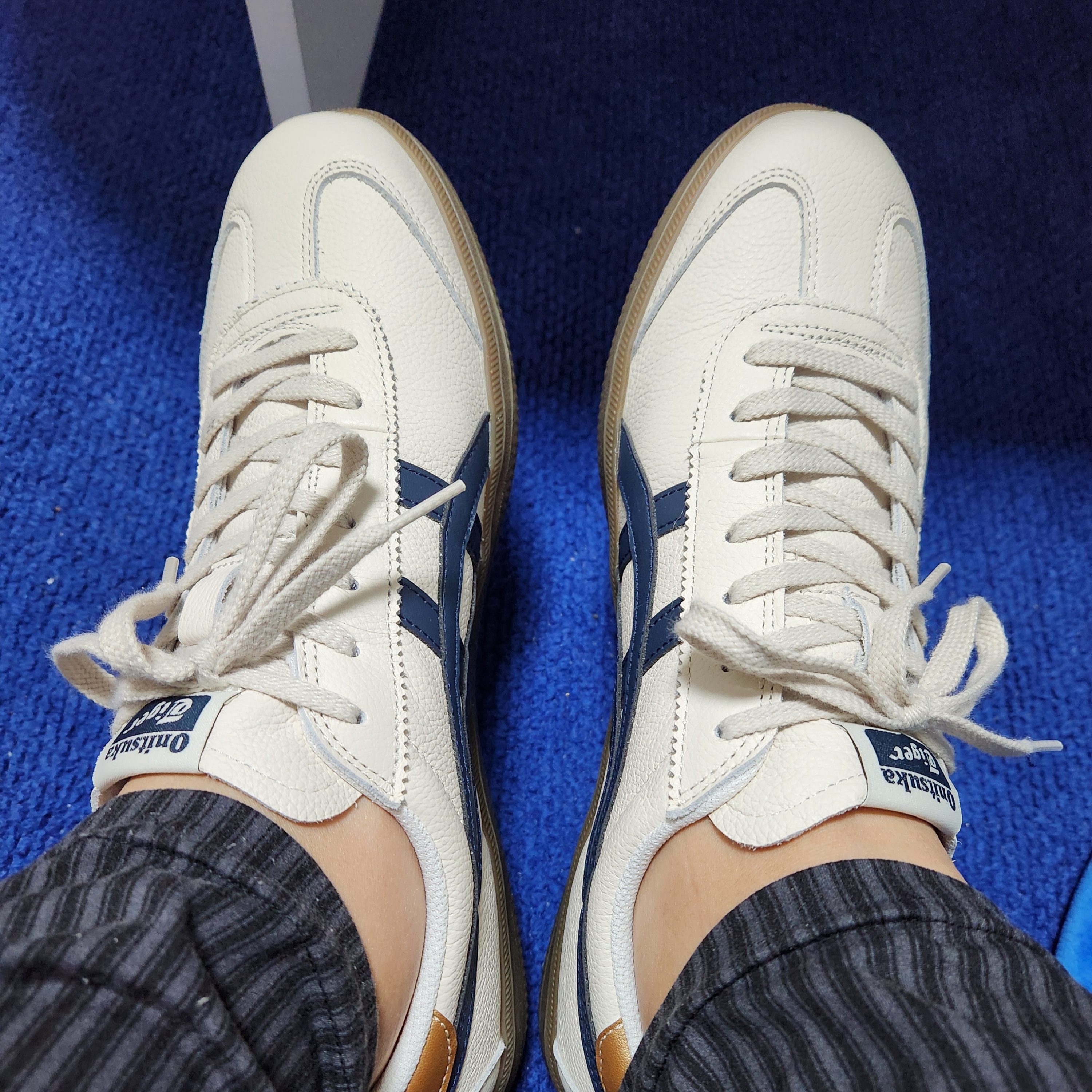 Onitsuka Tiger Advanti Cream White Black, Onitsuka Tiger Tokuten White Black 착용 스타일 - 7
