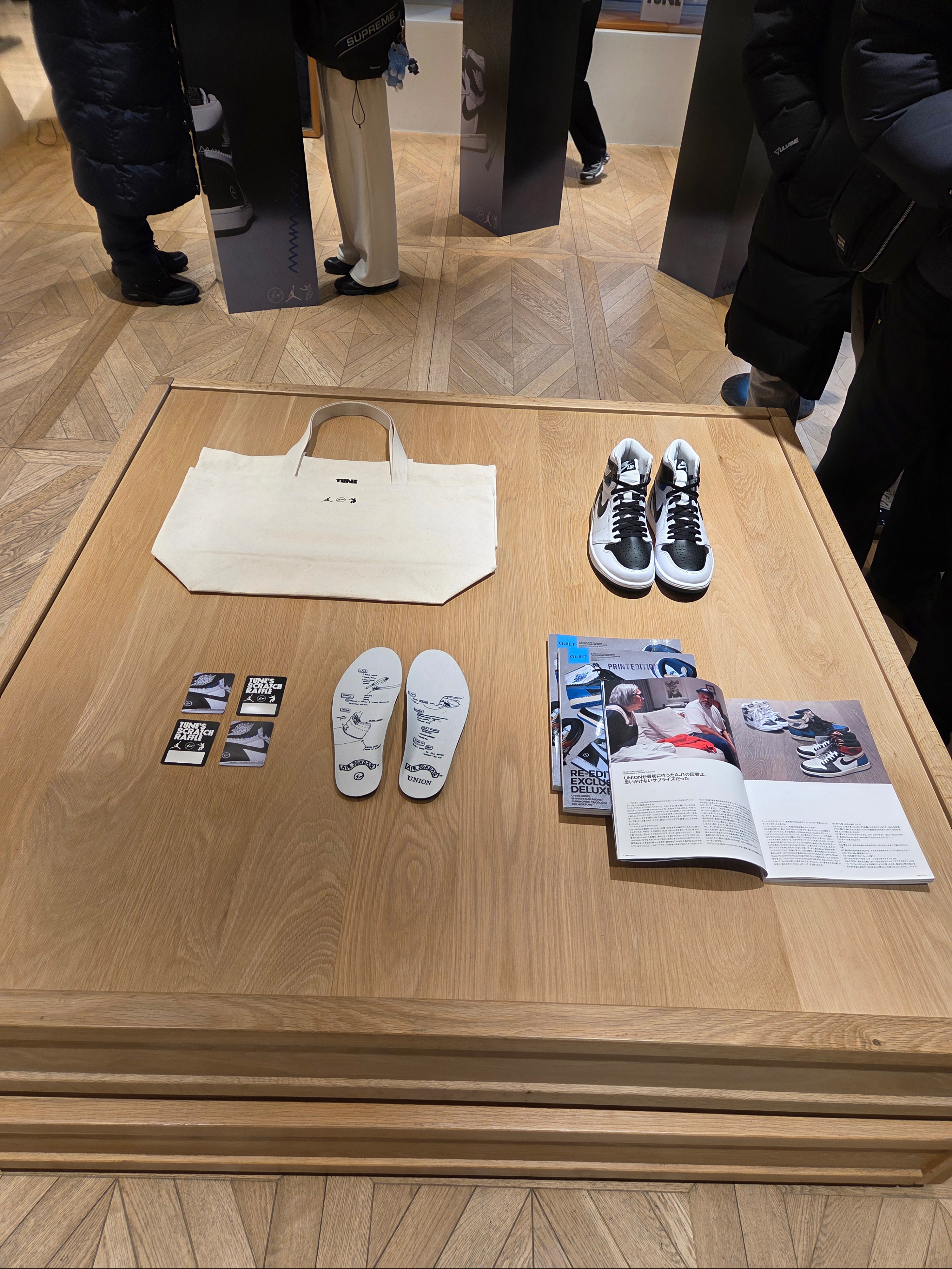 Palace Pertex Frost Balaclava Puffa Black - 22FW, Palace New Era Peak Beanie Black - 24SS 착용 스타일 - 5