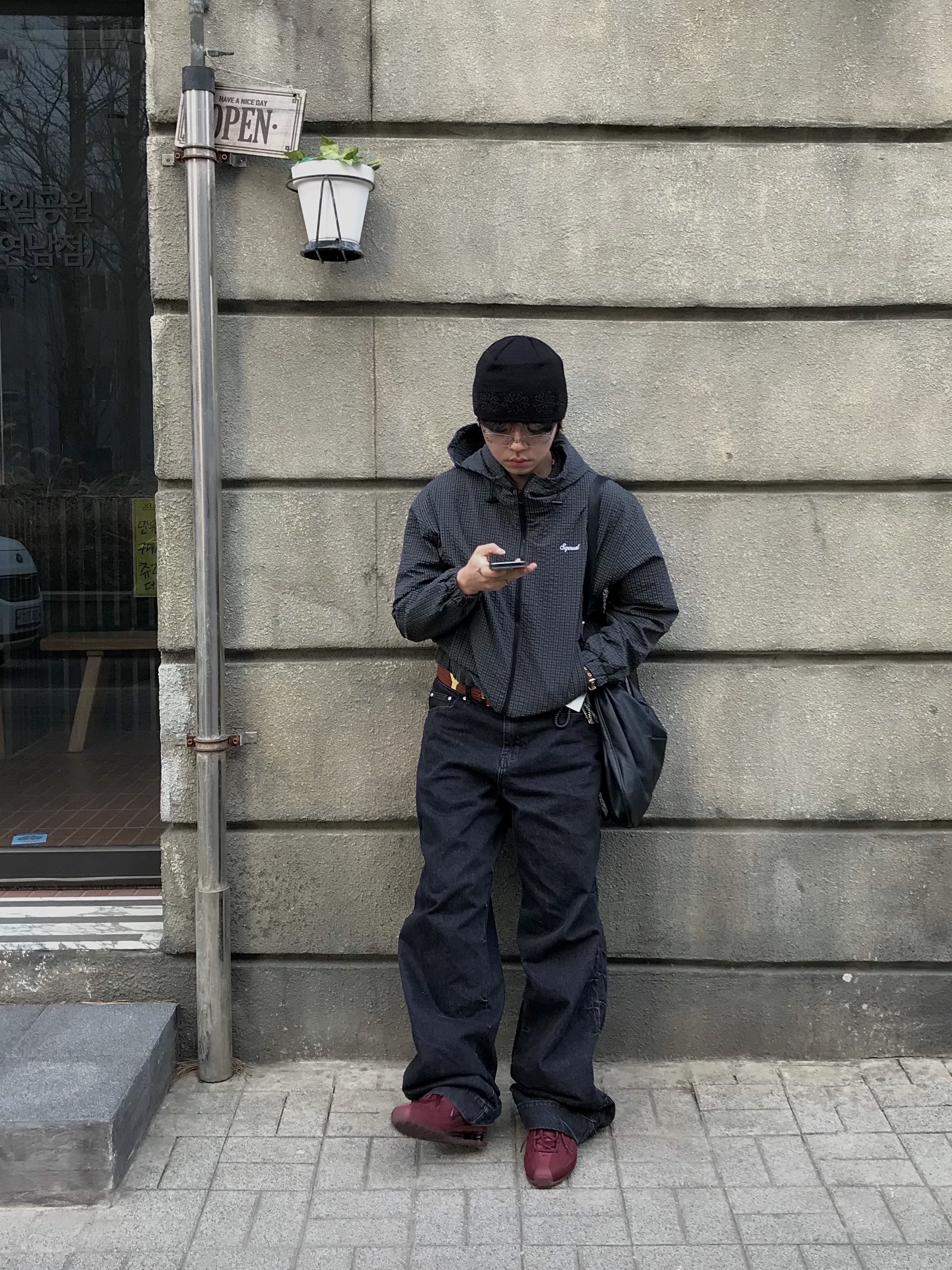 (W) Nike Shox Z Dark Team Red Mystic Dates, Stussy Metal S Tip Belt Desert 착용 스타일 - 8