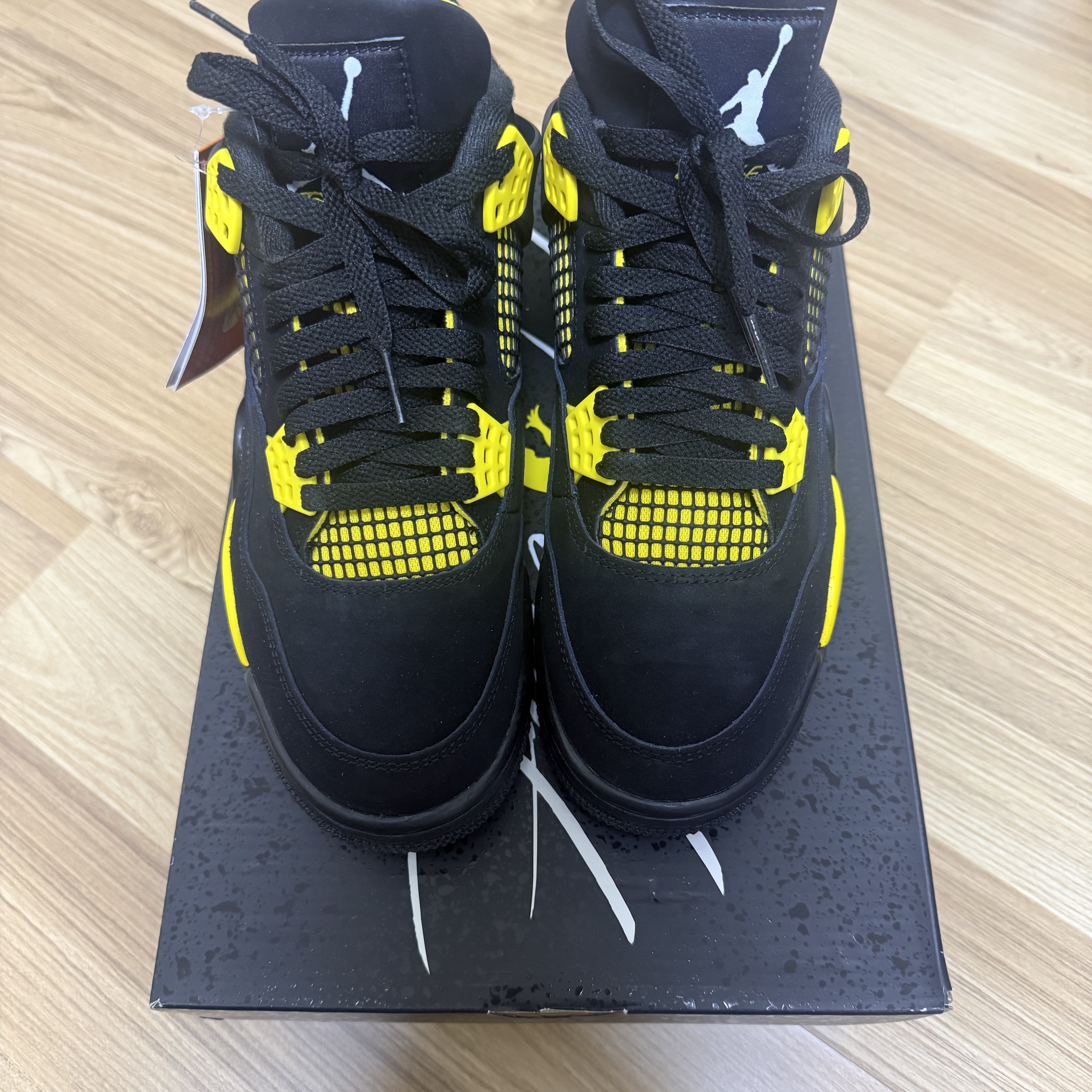 Jordan 4 Retro Thunder 2023 착용 스타일 - 4