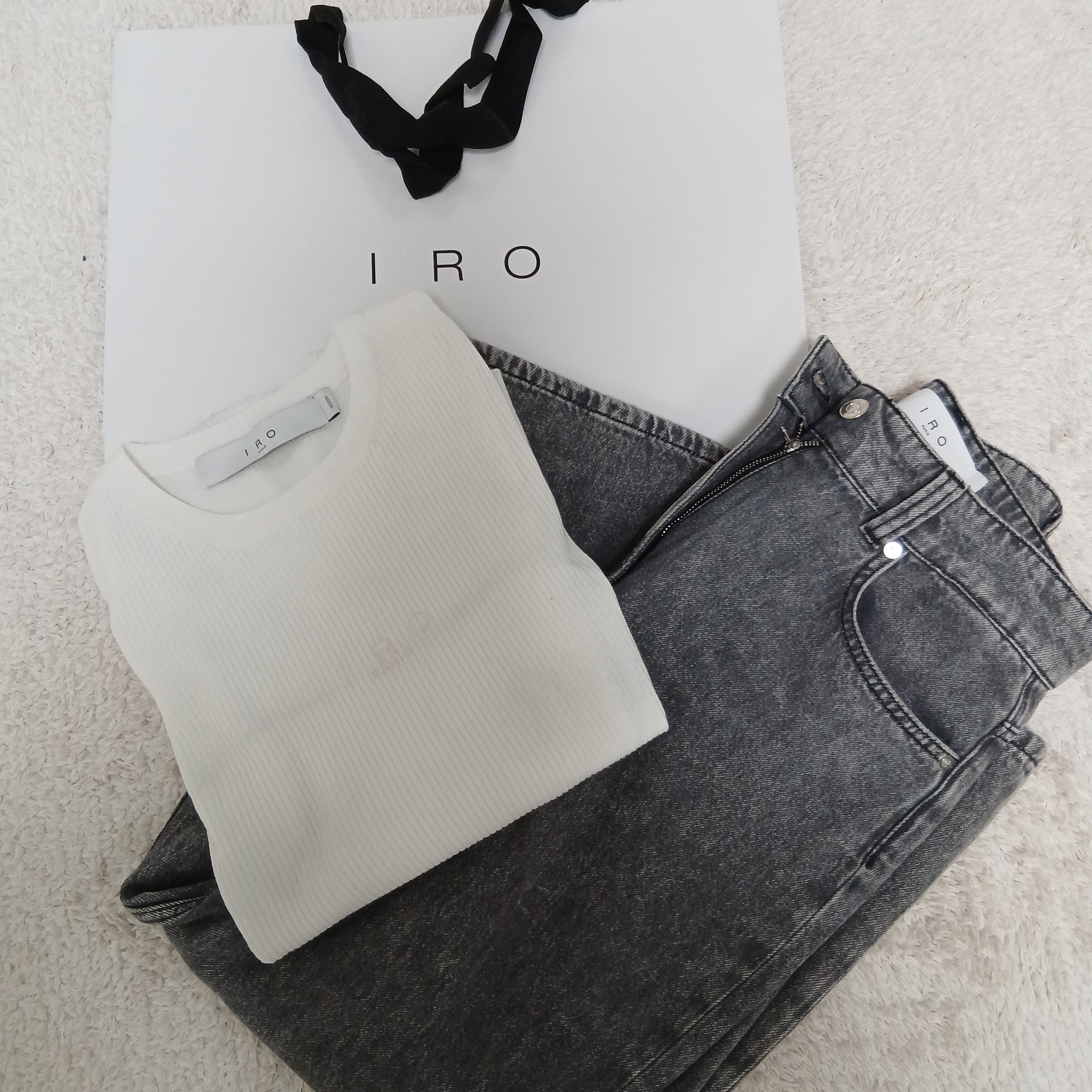 IRO Straight-Fit Denim Pants Gray 착용 스타일 - 1