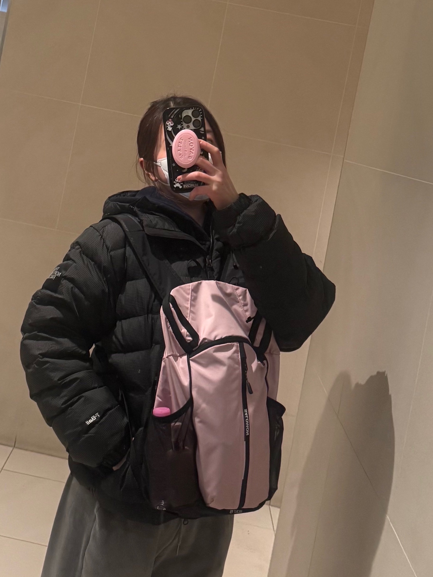 The North Face White Label Kalix T Jacket Black - 26SS, Salomon Mont LT Backpack V2 Black 착용 스타일 - 2