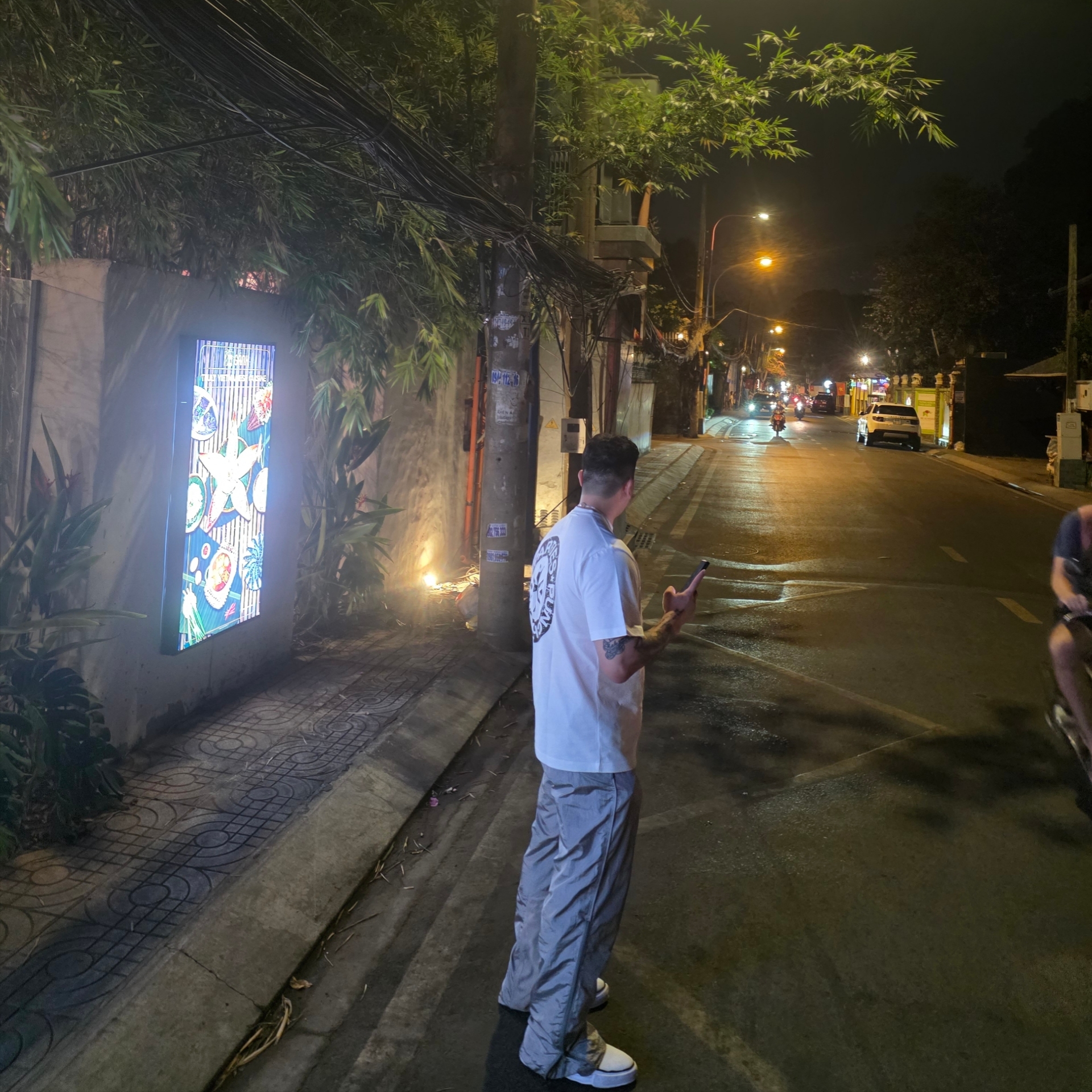 Punch Drunk Parties GhostMark 2-Way Wind Pants GRAY, Punch Drunk Parties Hurt Logo Narrow Tee White 착용 스타일