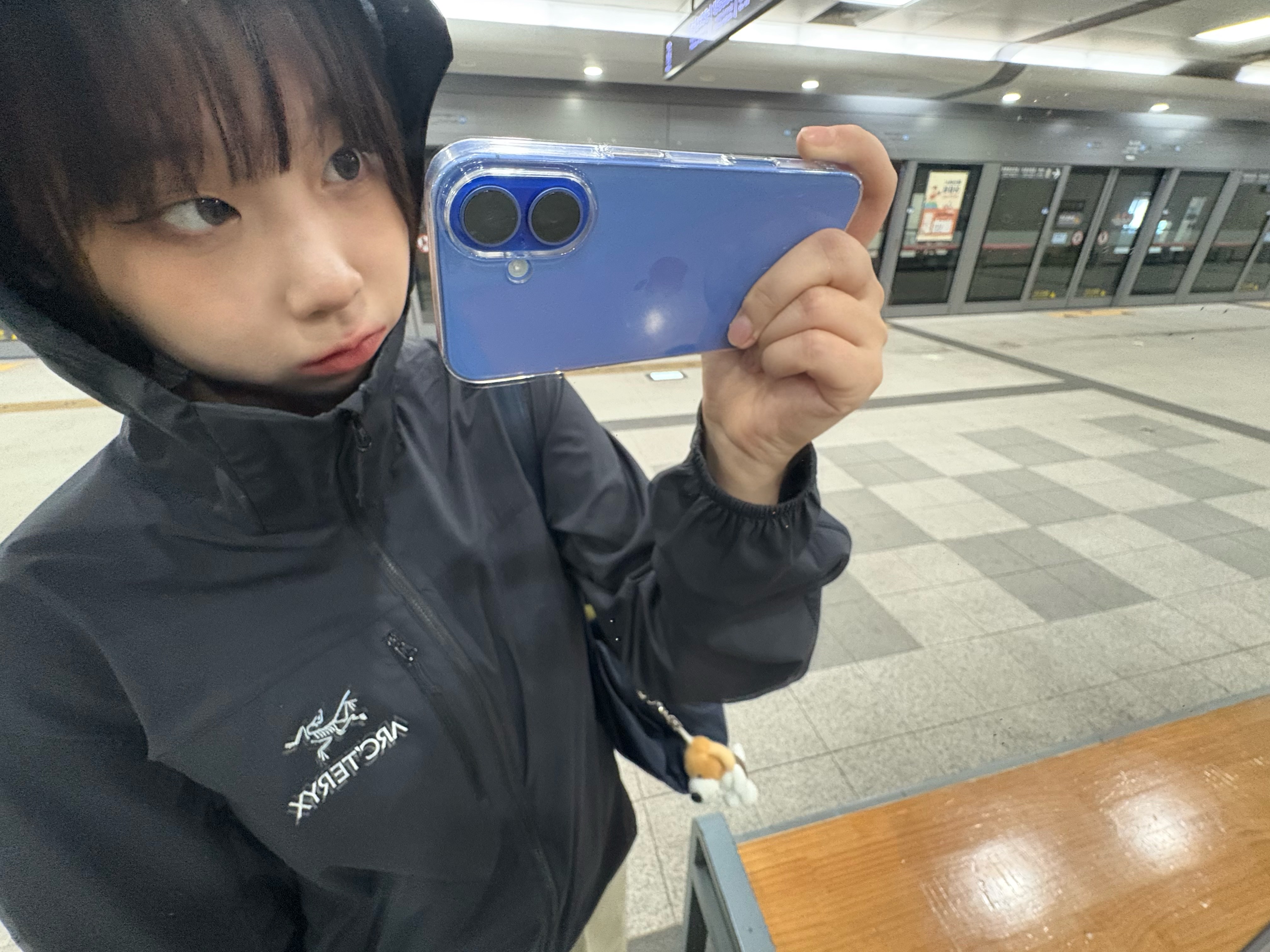 Arc'teryx Squamish Hoody Black 착용 스타일 - 2