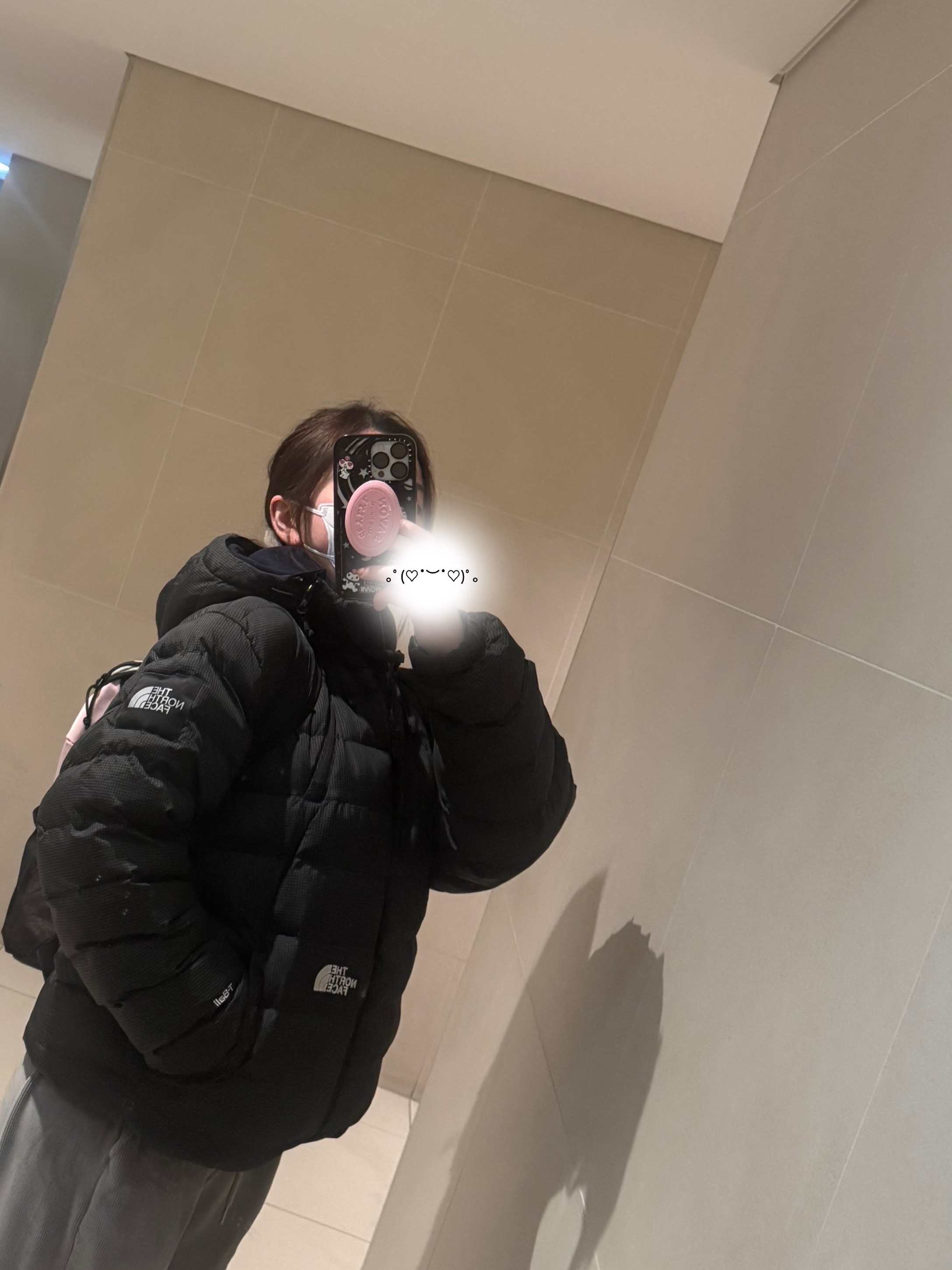 The North Face White Label Kalix T Jacket Black - 26SS, Salomon Mont LT Backpack V2 Black 착용 스타일 - 3