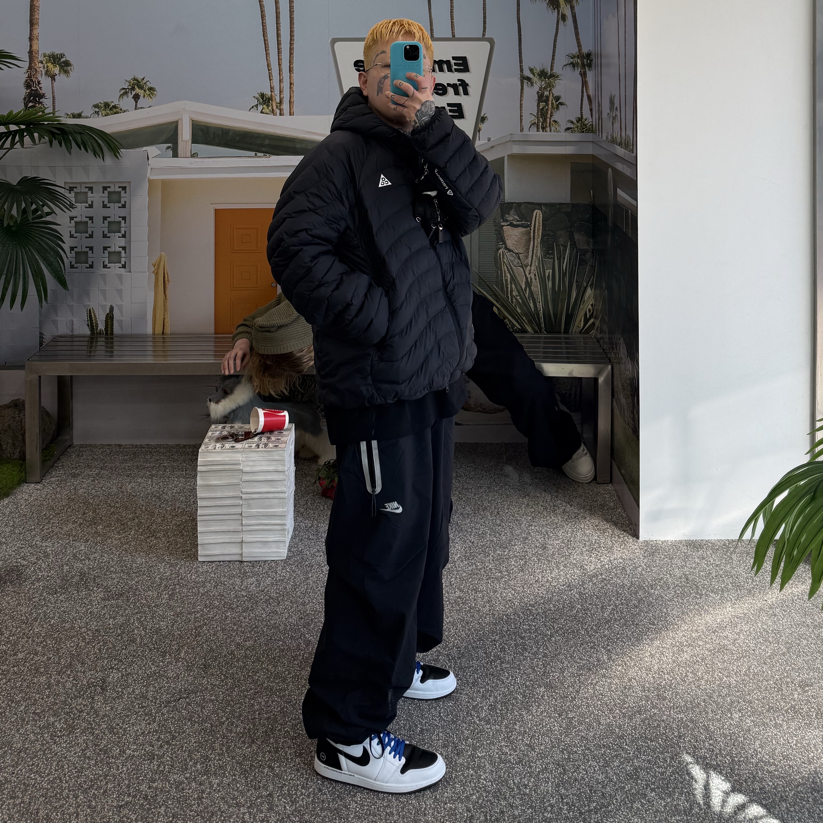 Jordan 1 x Fragment x Union LA High OG SP White Black, Nike ACG Lava Flow Therma-Fit ADV Jacket Black Summit White - Asia 착용 스타일 - 3