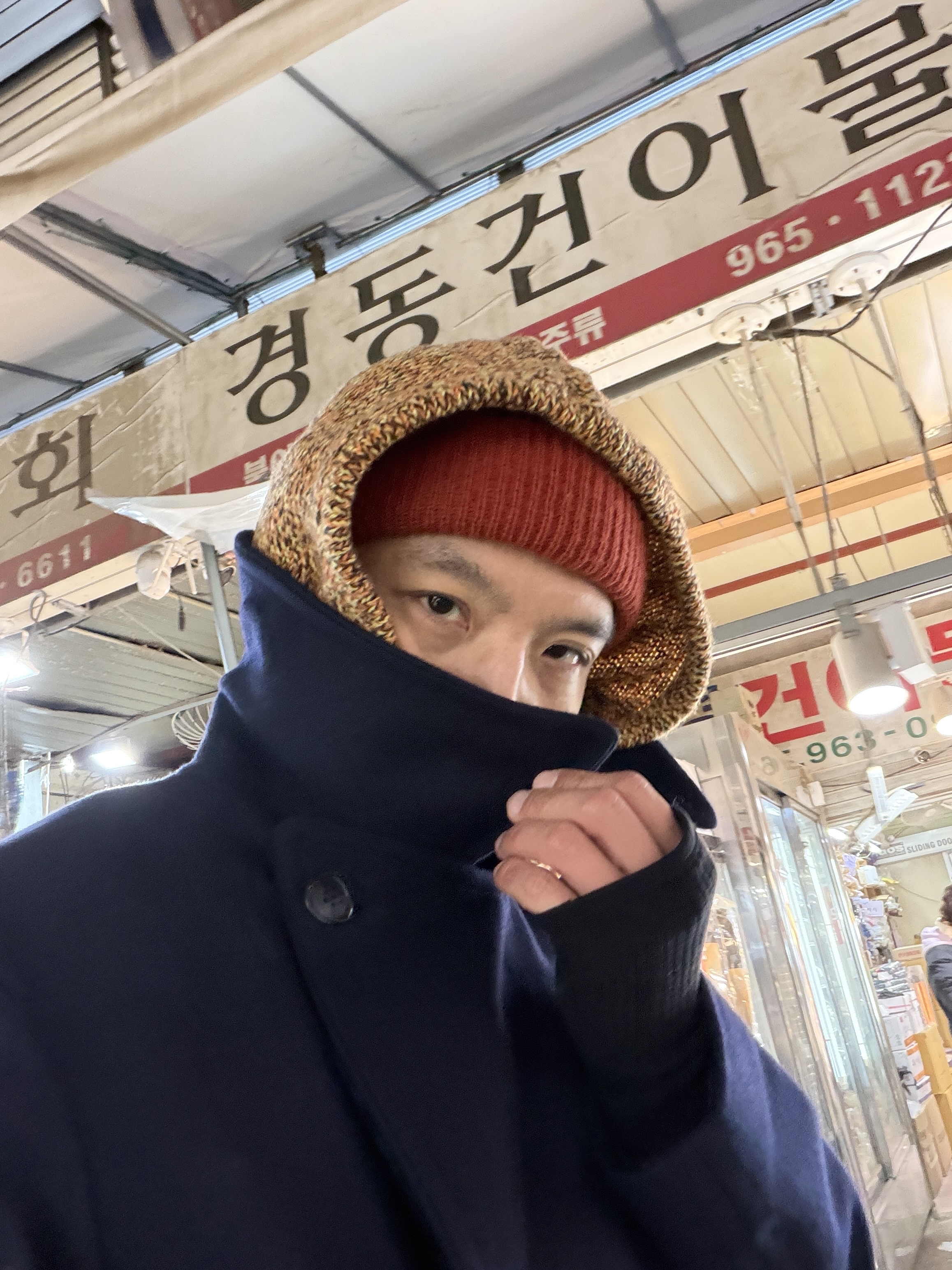Uniqlo +J Wool Blend OverSized Peacoat Navy 착용 스타일 - 1