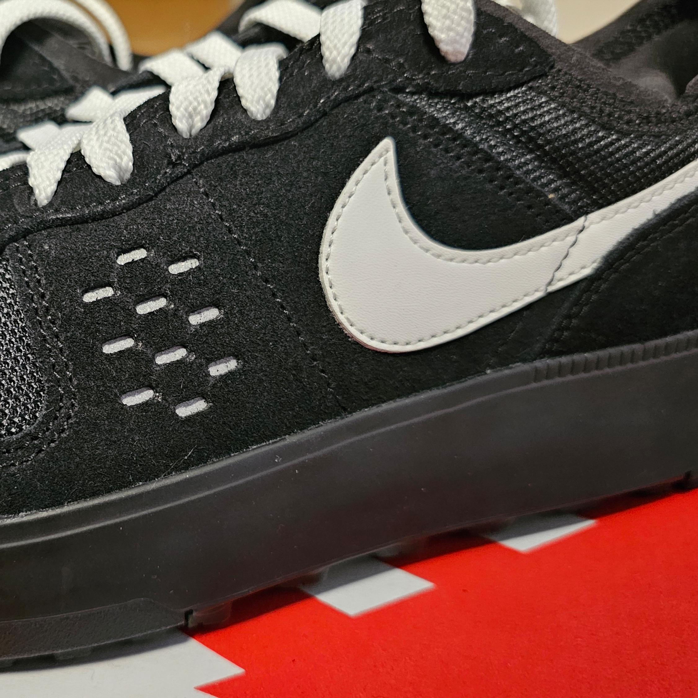 Nike C1TY Black Stadium Green 착용 스타일
