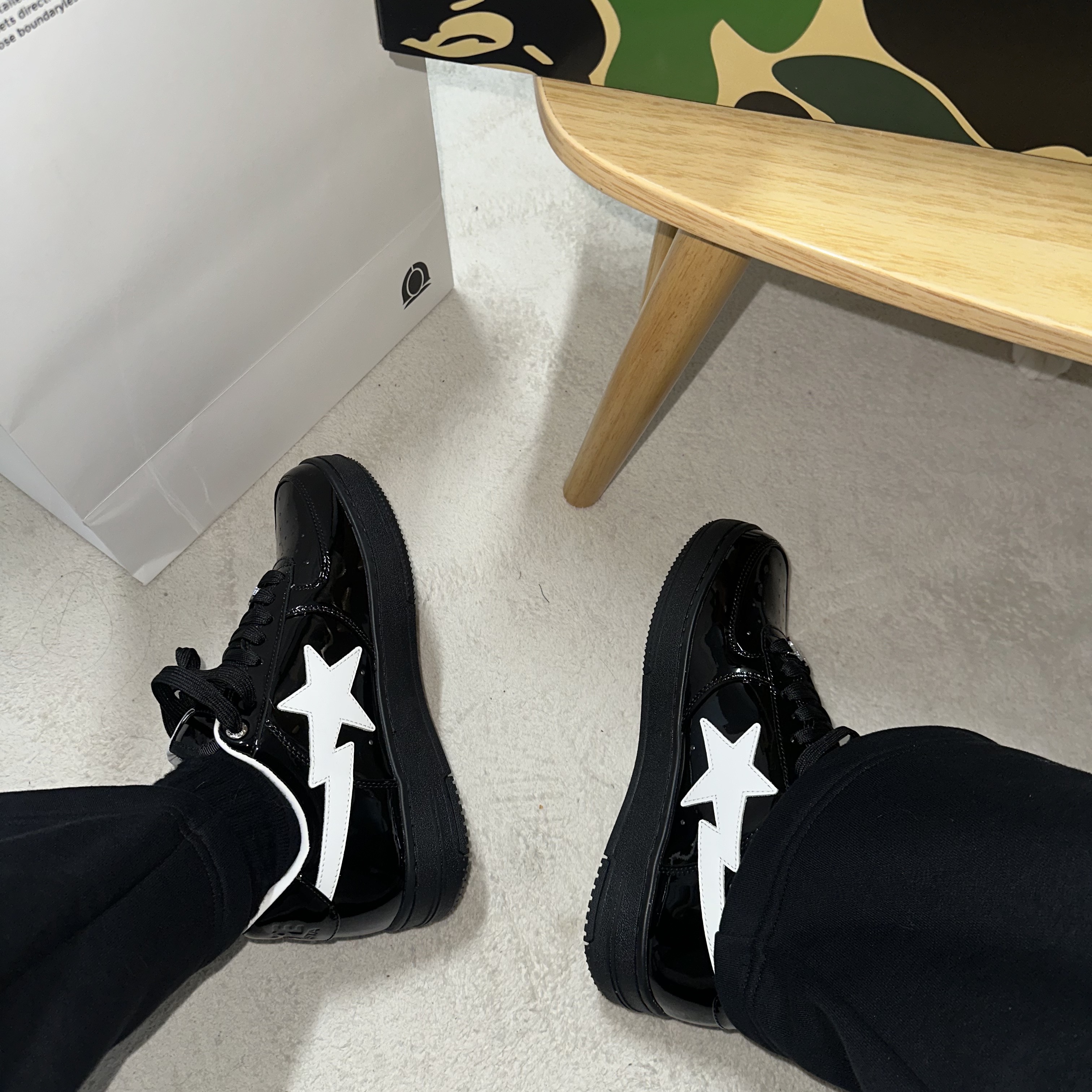 BAPE Sta #1 Black 착용 스타일 - 1
