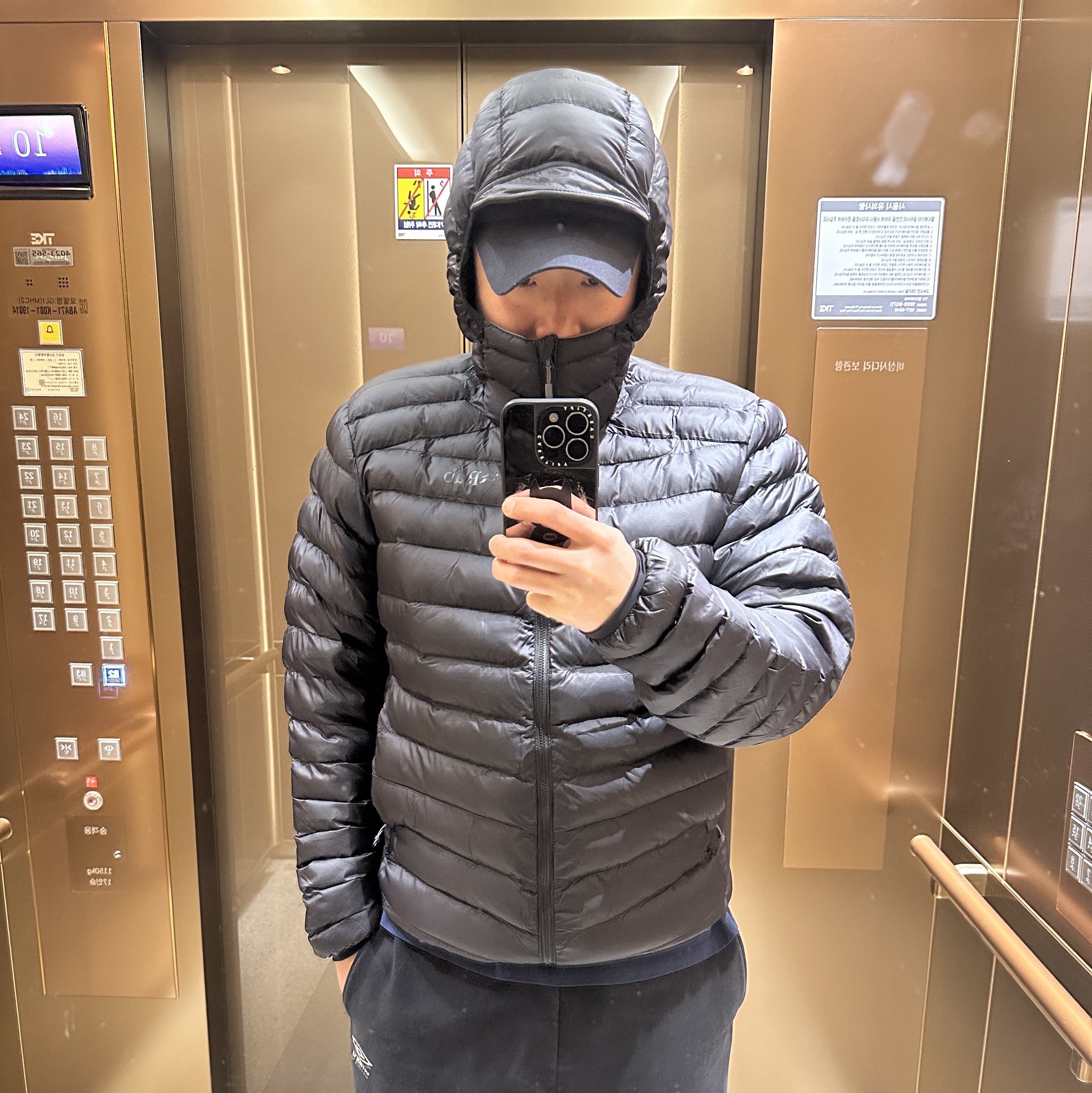 Rab Cirrus Alpine Insulated Jacket Black 착용 스타일