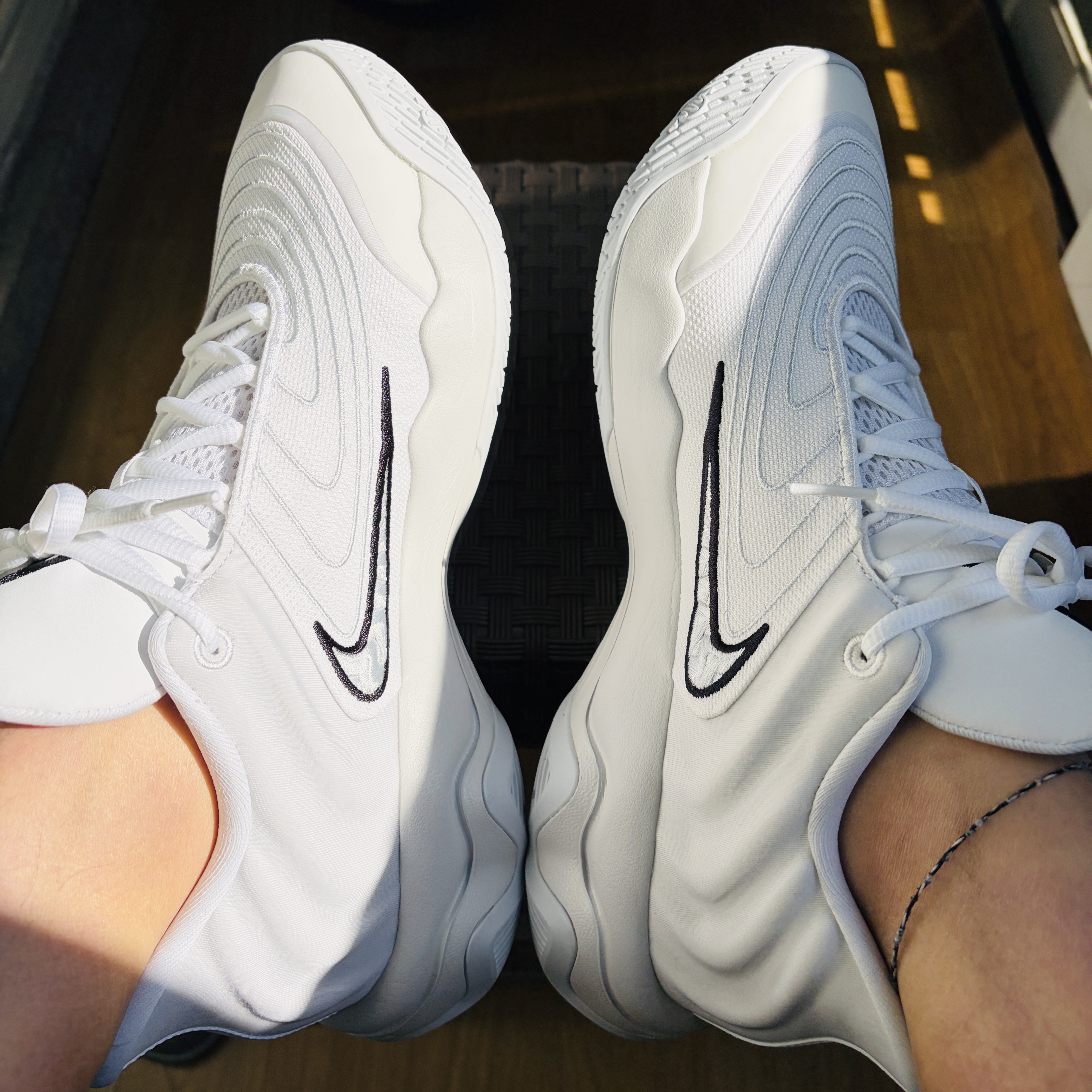 Nike Giannis Immortality 4 EP White 착용 스타일
