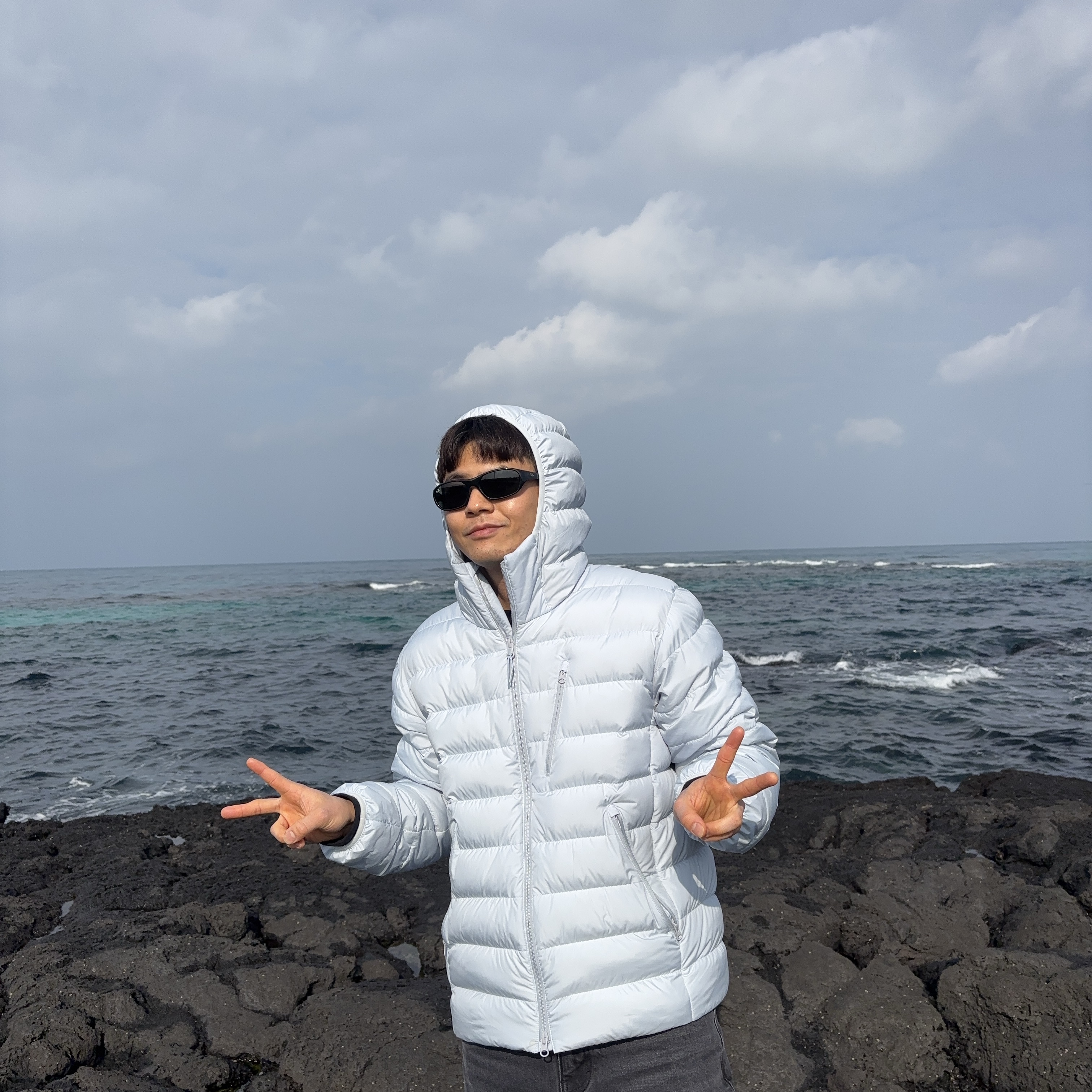 Musinsa Standard City Leisure Hooded Light Down Jacket Cloudy Blue, Ray-Ban DADDY-O II Polished Black Frame Green Classic G-15 Lenses 착용 스타일