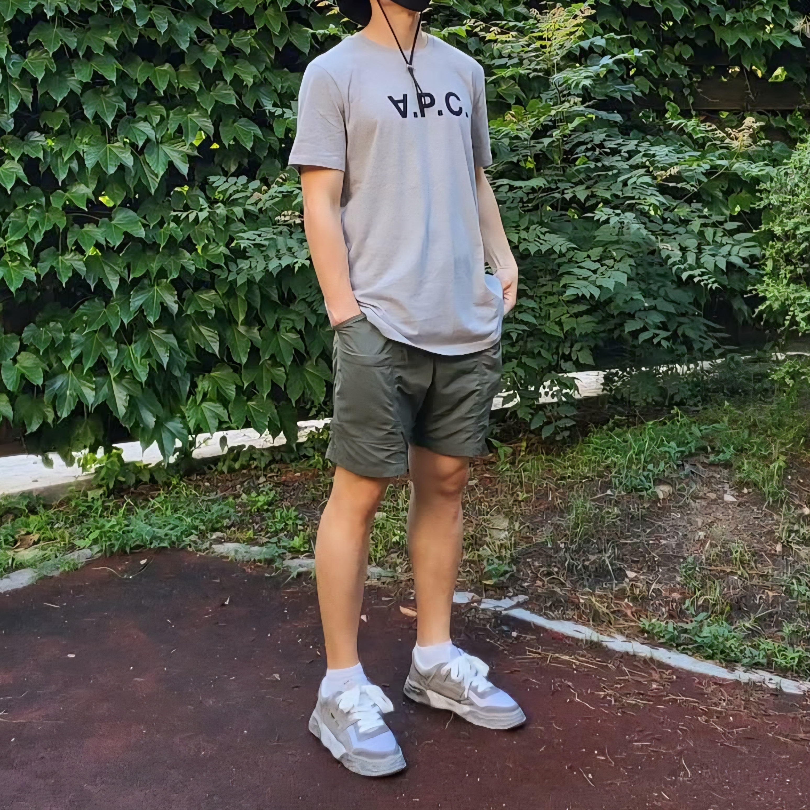Maison Mihara Yasuhiro Parker OG Sole Mix Material Low-top Sneakers White 착용 스타일
