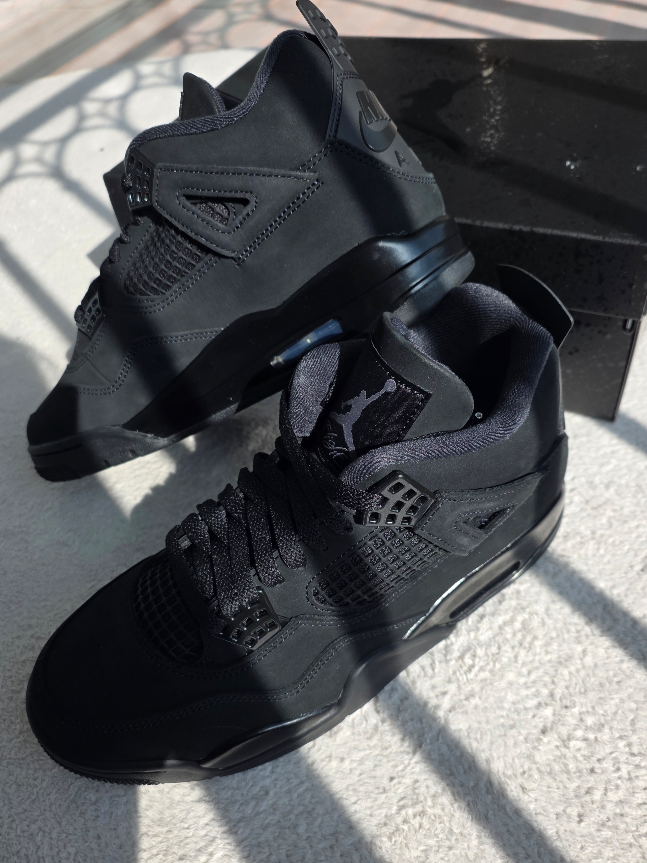 Jordan 4 Retro Black Cat 2025 착용 스타일
