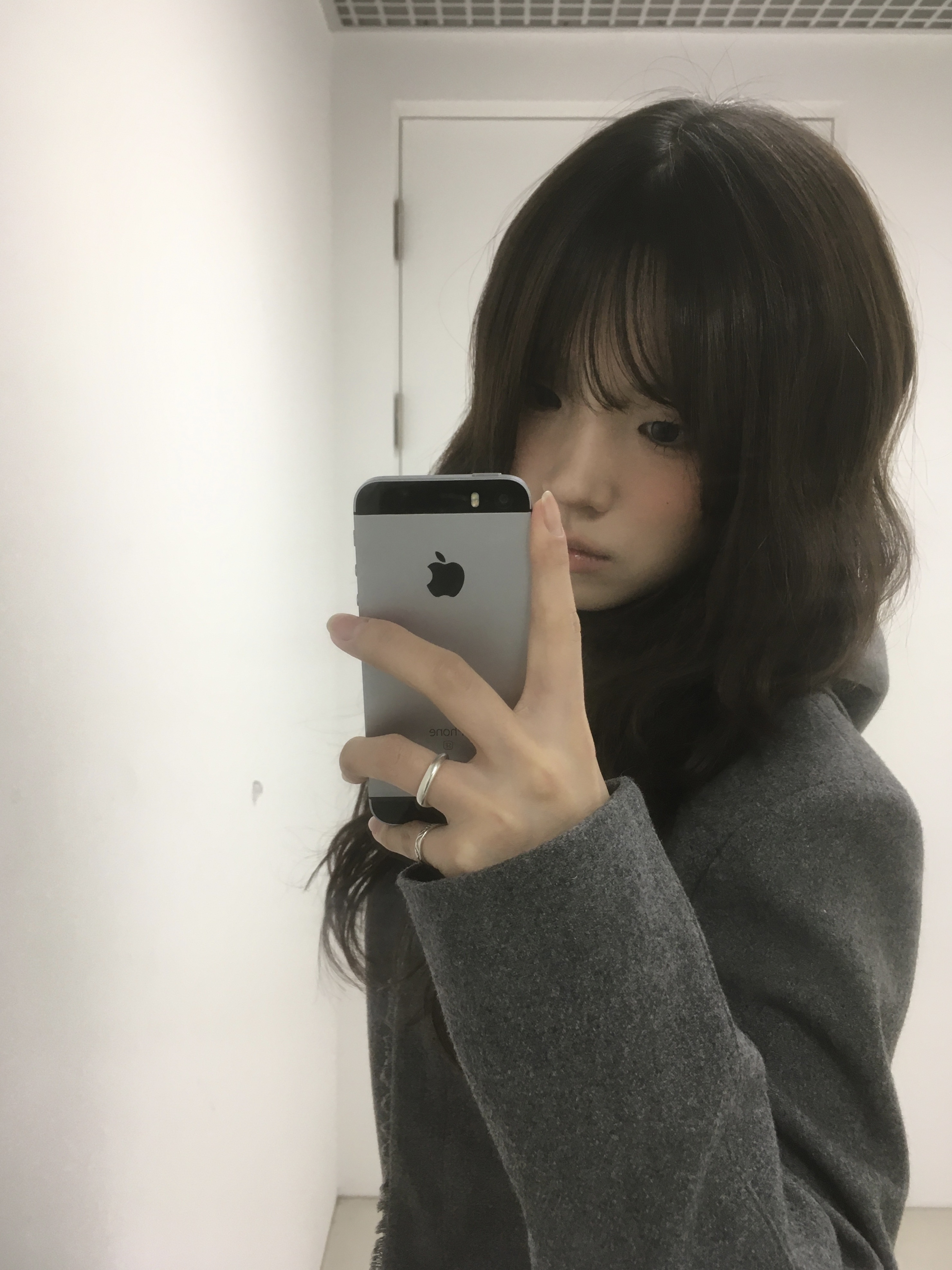 OJOS Layered Bolero Wool Jacket Grey 착용 스타일