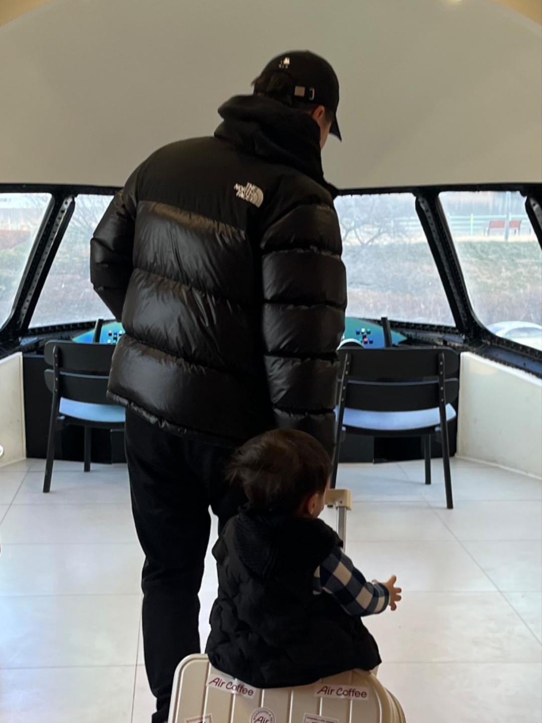 The North Face White Label Novelty Nuptse RDS Down Jacket Black 착용 스타일