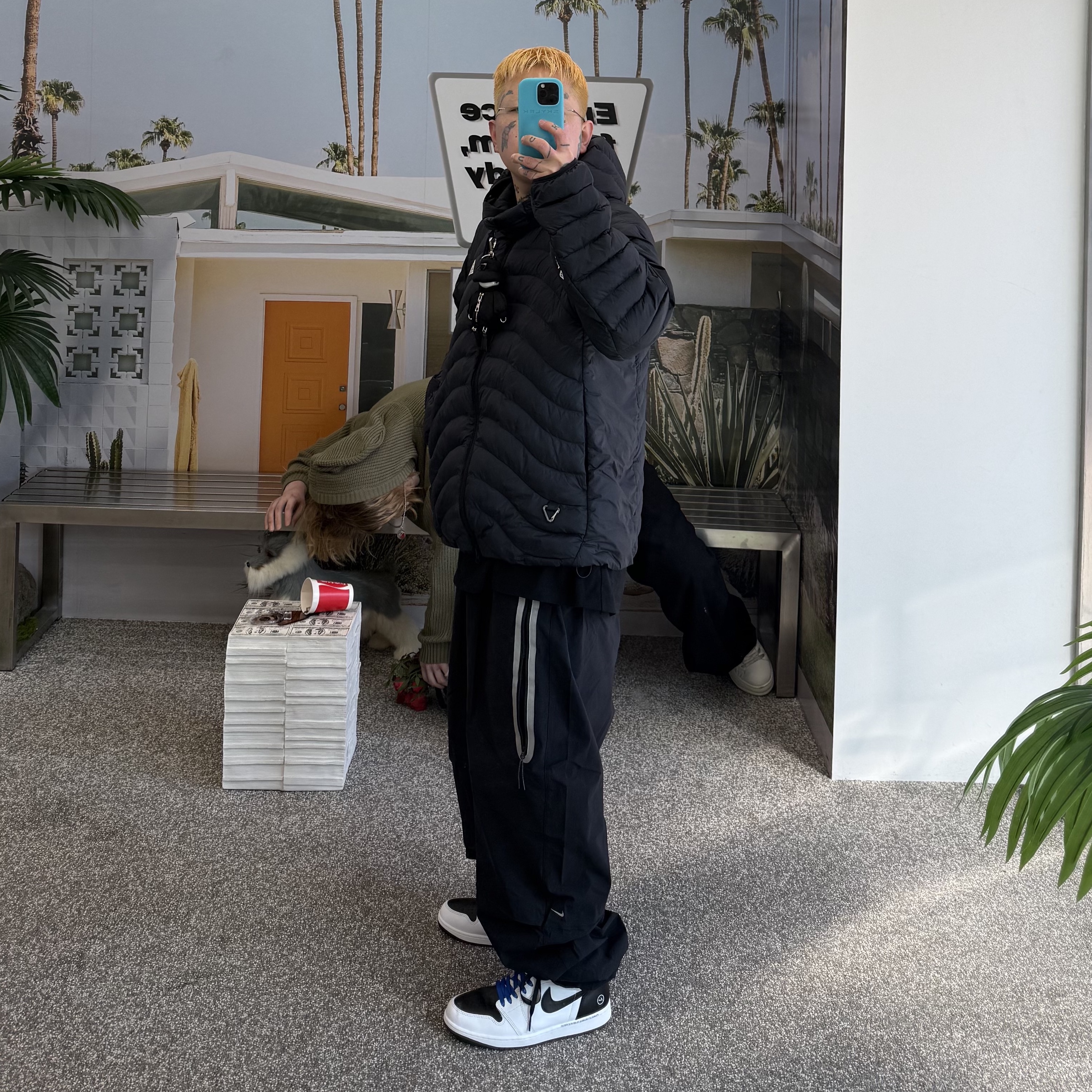 Jordan 1 x Fragment x Union LA High OG SP White Black, Nike ACG Lava Flow Therma-Fit ADV Jacket Black Summit White - Asia 착용 스타일 - 2