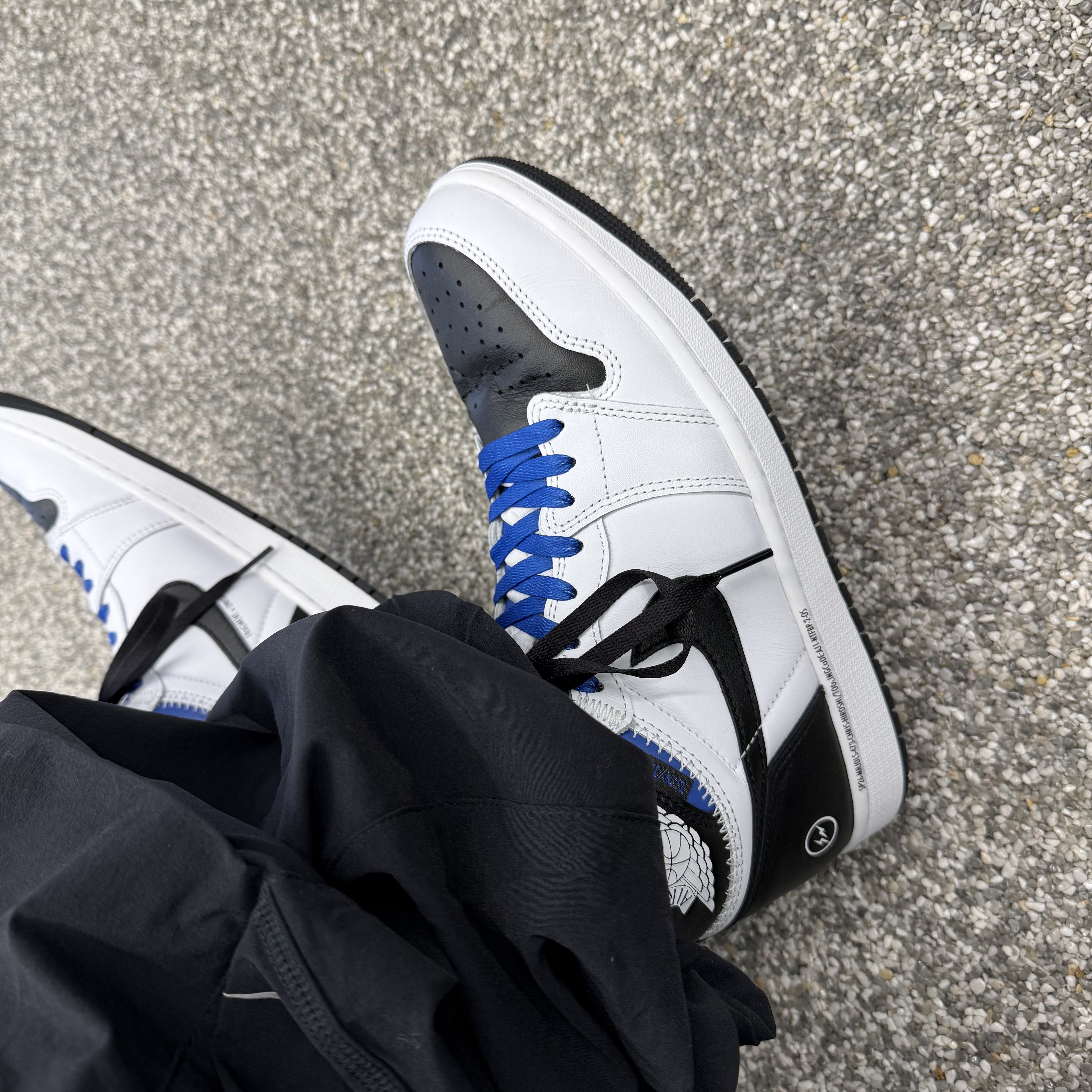 Jordan 1 x Fragment x Union LA High OG SP White Black, Nike ACG Lava Flow Therma-Fit ADV Jacket Black Summit White - Asia 착용 스타일 - 5