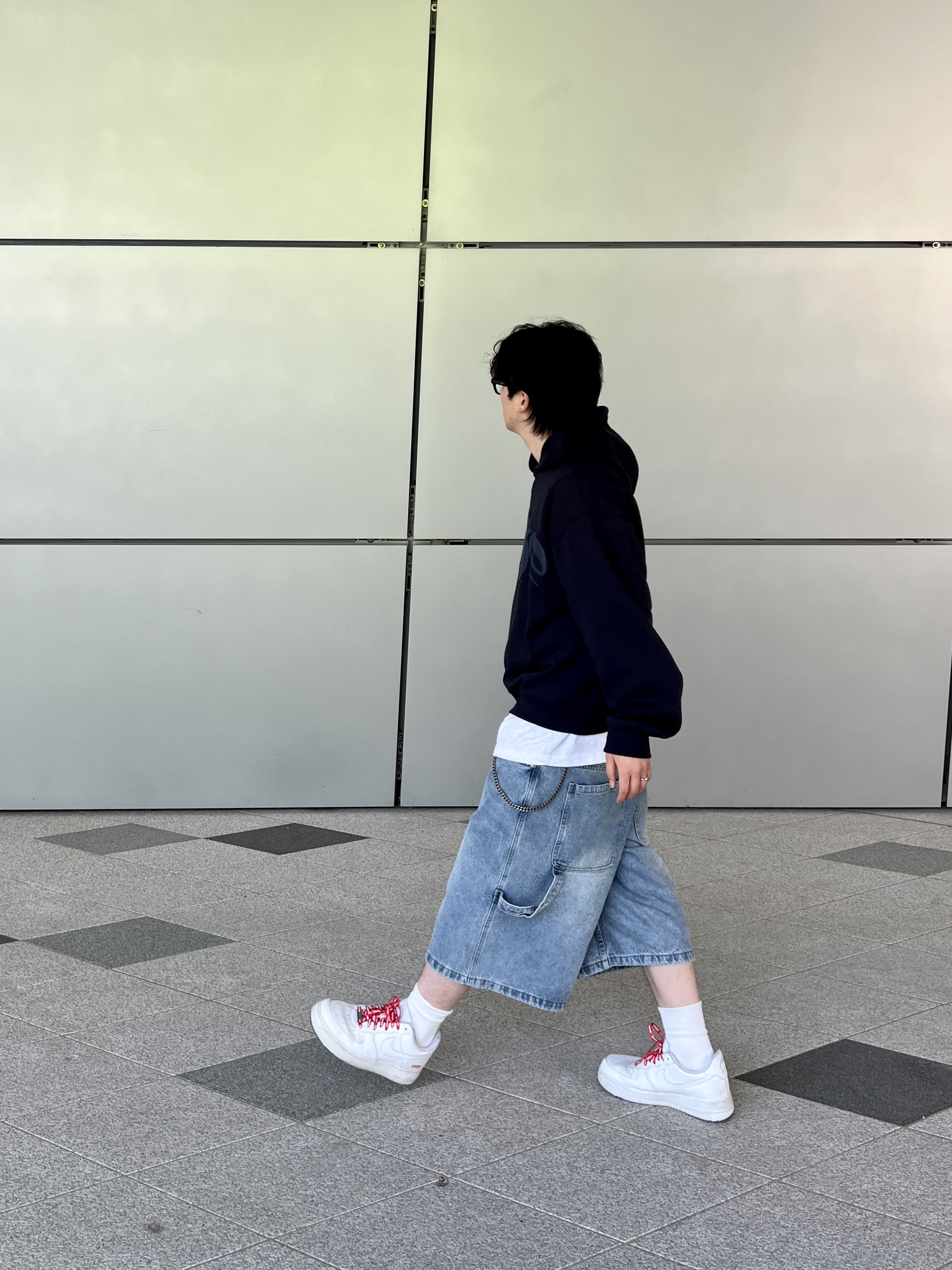 Nike x Supreme Air Force 1 Low White 착용 스타일 - 3