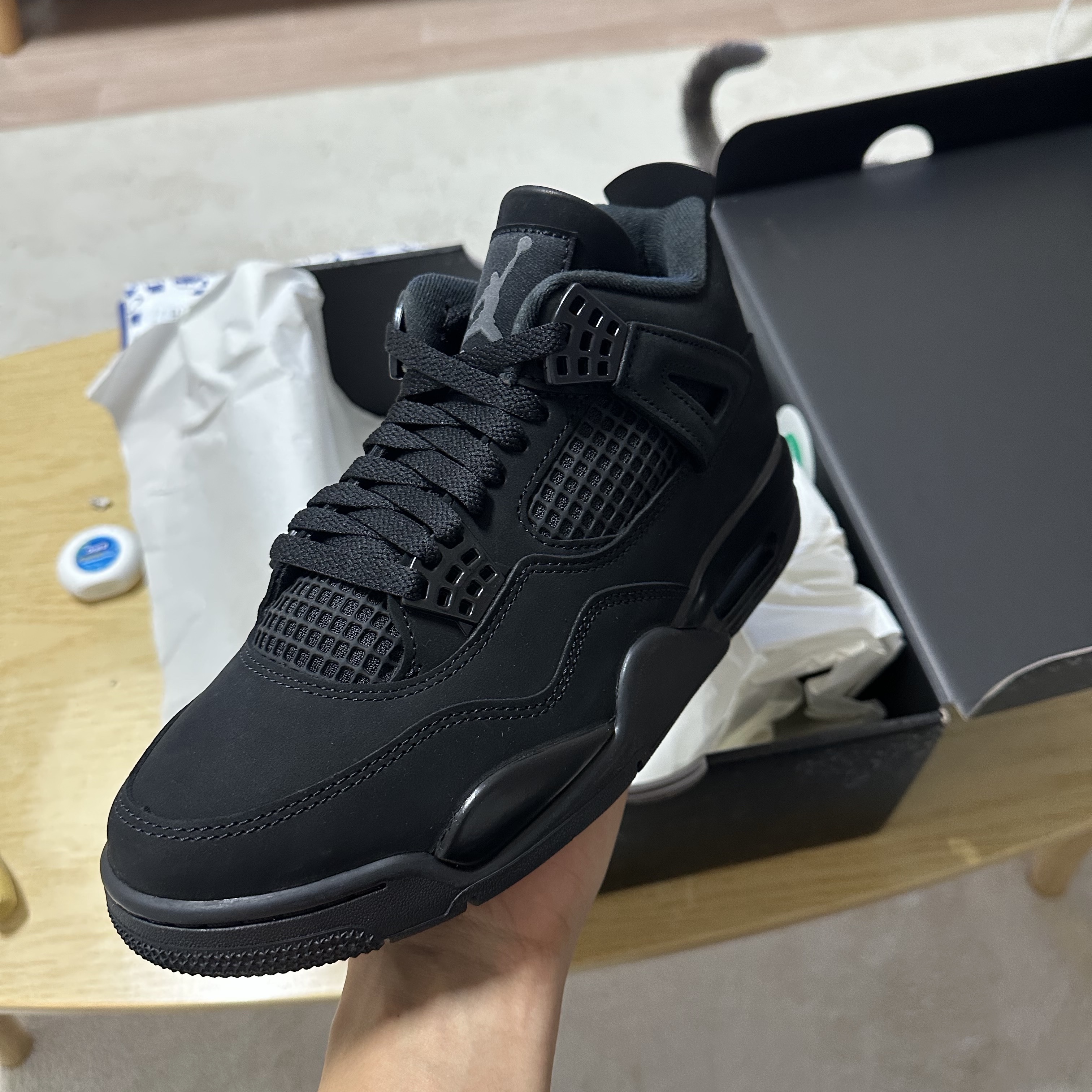 Jordan 4 Retro Black Cat 2025 착용 스타일 - 1