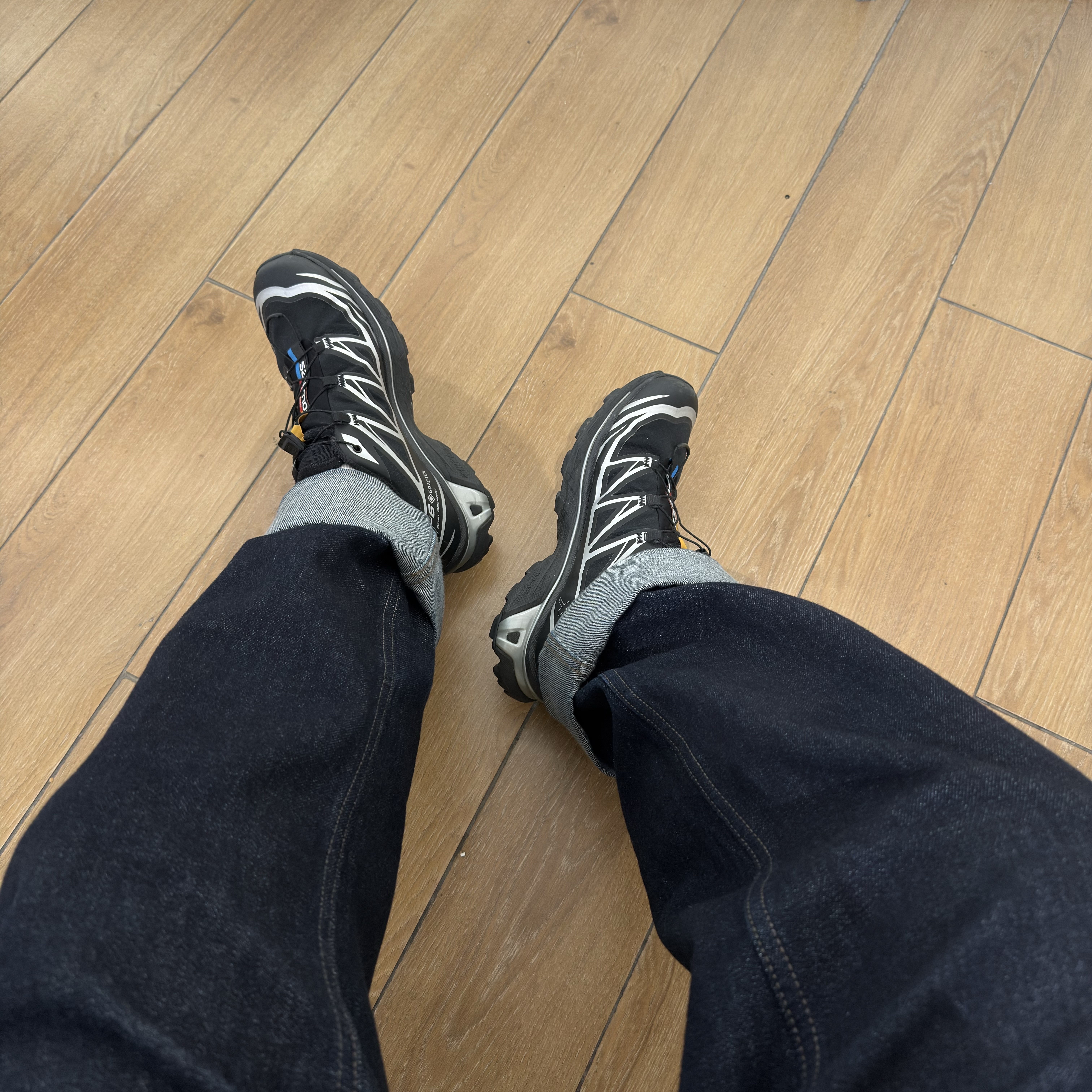 Salomon XT-6 GTX Black Silver, Uniqlo x JW Anderson Straight Jean Blue - KR 착용 스타일 - 1
