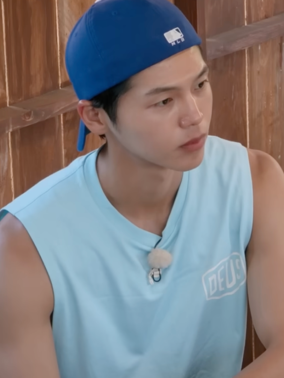 Deus Ex Machina Seoul College Address Muscle Sky Blue, MLB New Fit Structure Ball Cap LA Dodgers Dark Blue 착용 스타일 - 4