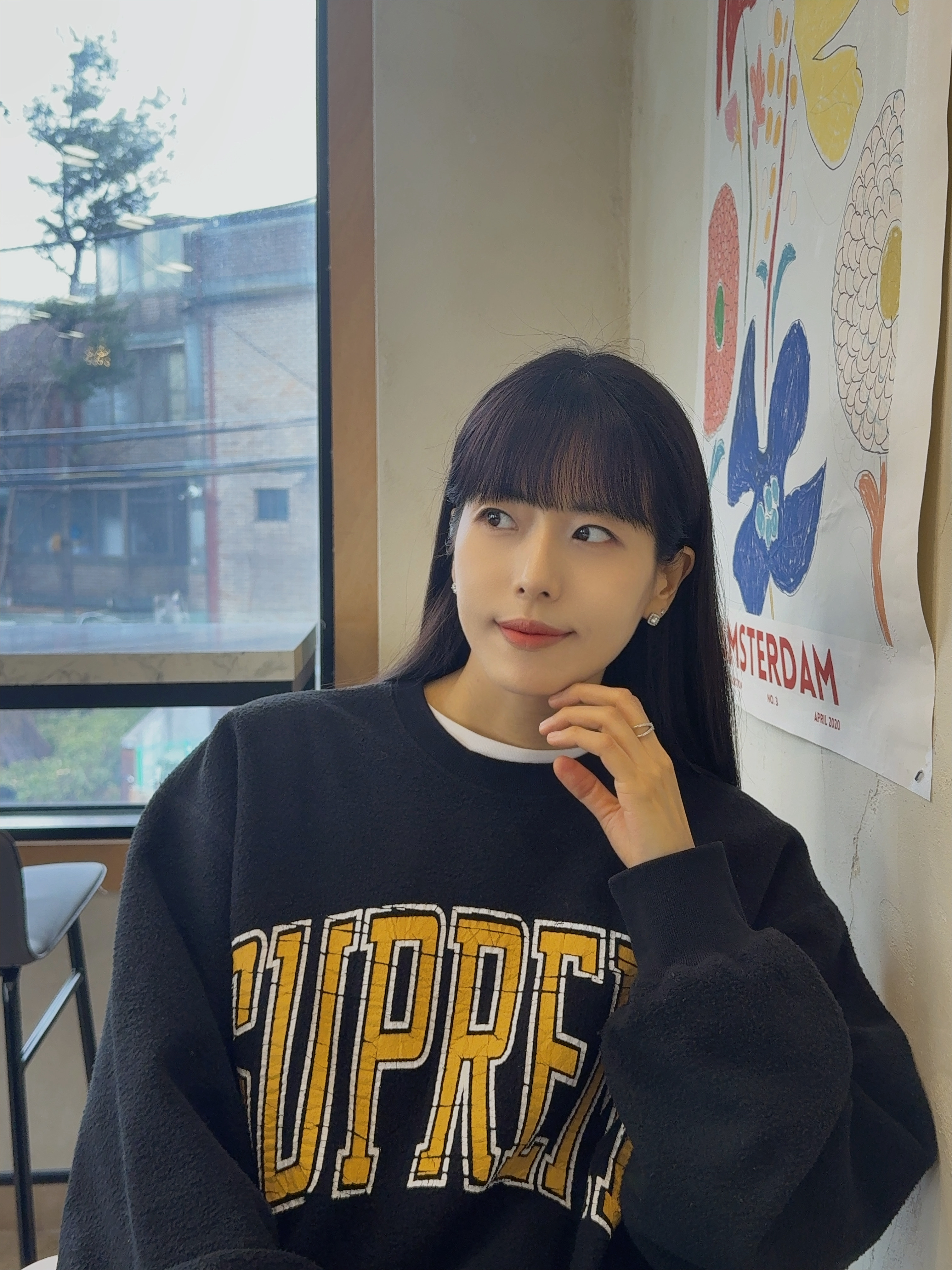 Supreme Inside Out Crewneck Black - 23FW 착용 스타일 - 1