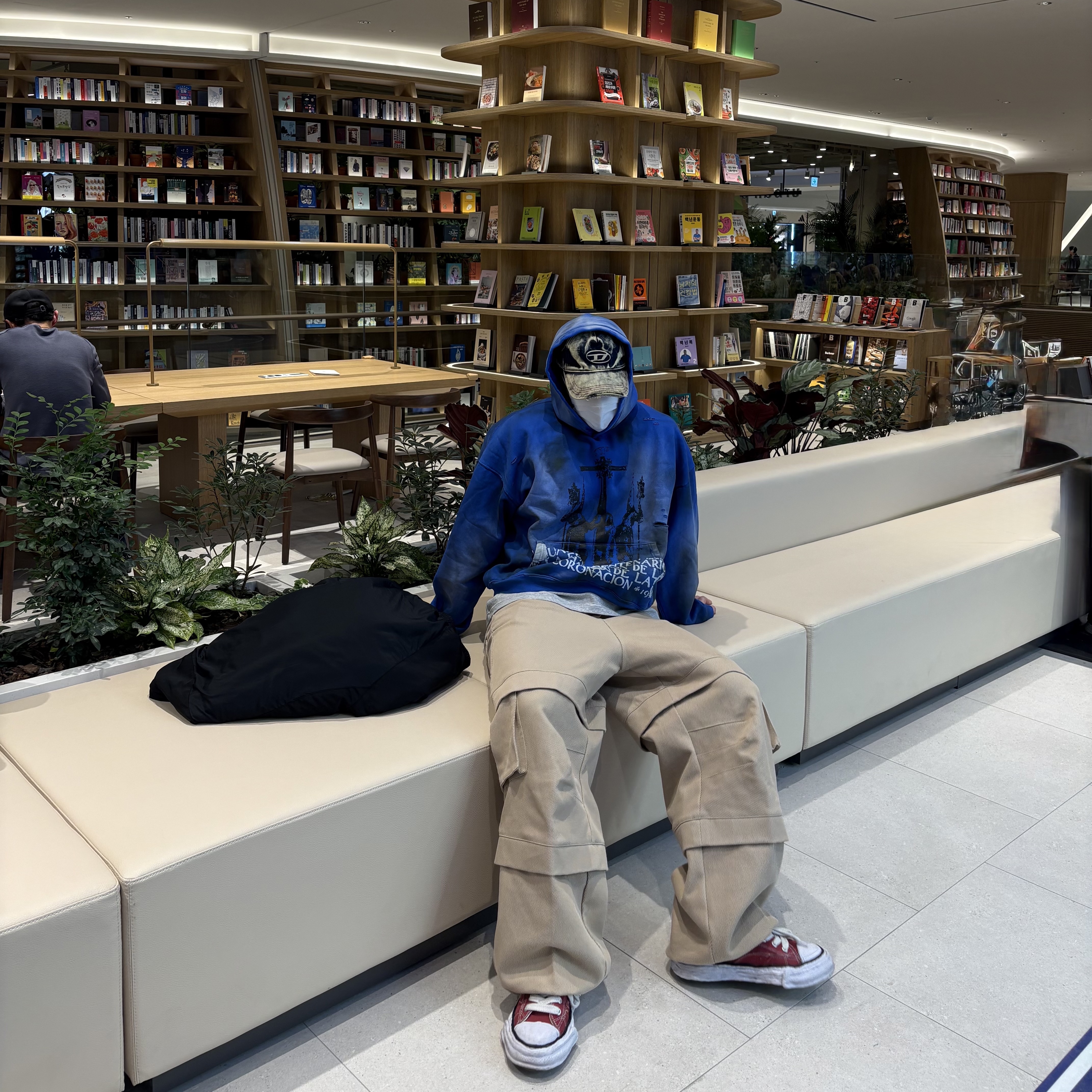 Undermycar Grave of Priest Vintage Effect Hoodie Ocean - 25SS, Diesel C-Seymon Treated Denim Baseball Cap Blue White 착용 스타일 - 3