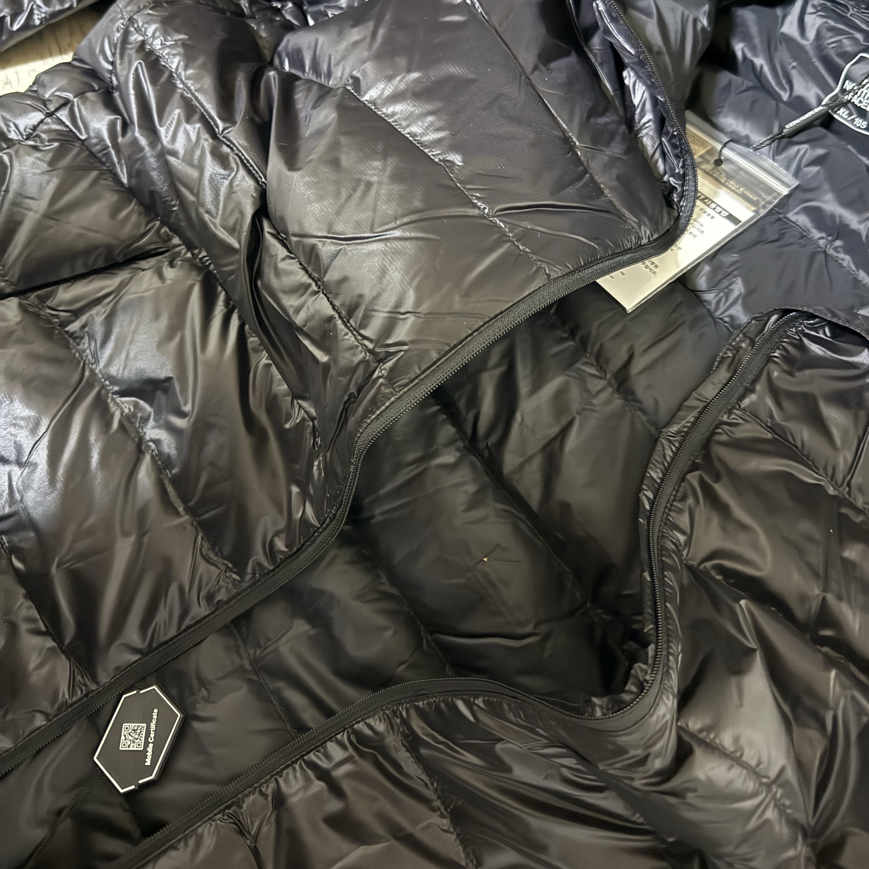 The North Face Matier EX RDS Down Hoodie Black 착용 스타일 - 2