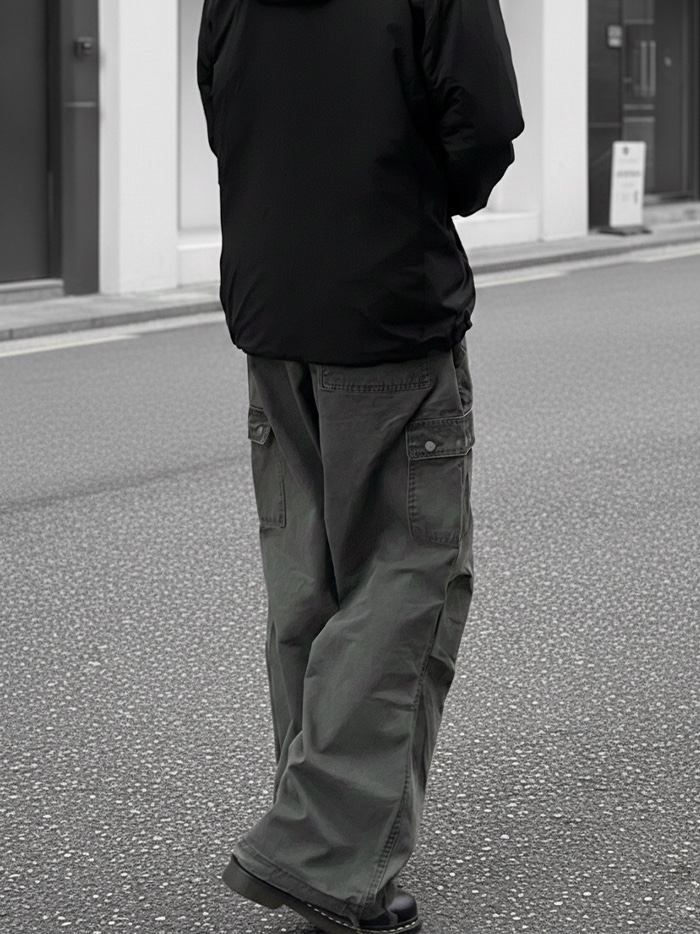 Arc'teryx Atom Hoody Black, Dr. Martens 1461 Smooth Black 착용 스타일