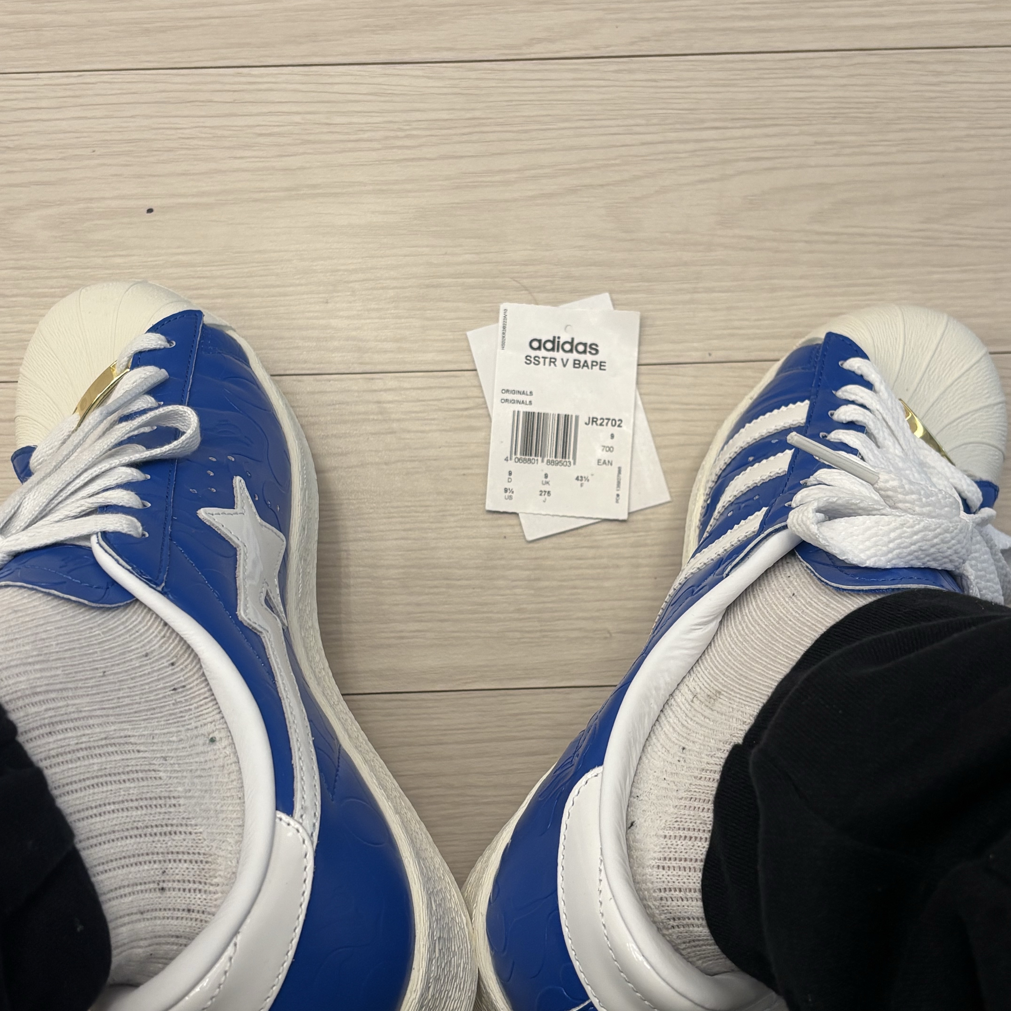 Adidas x BAPE Superstar Vintage Blue Cloud White 착용 스타일 - 1