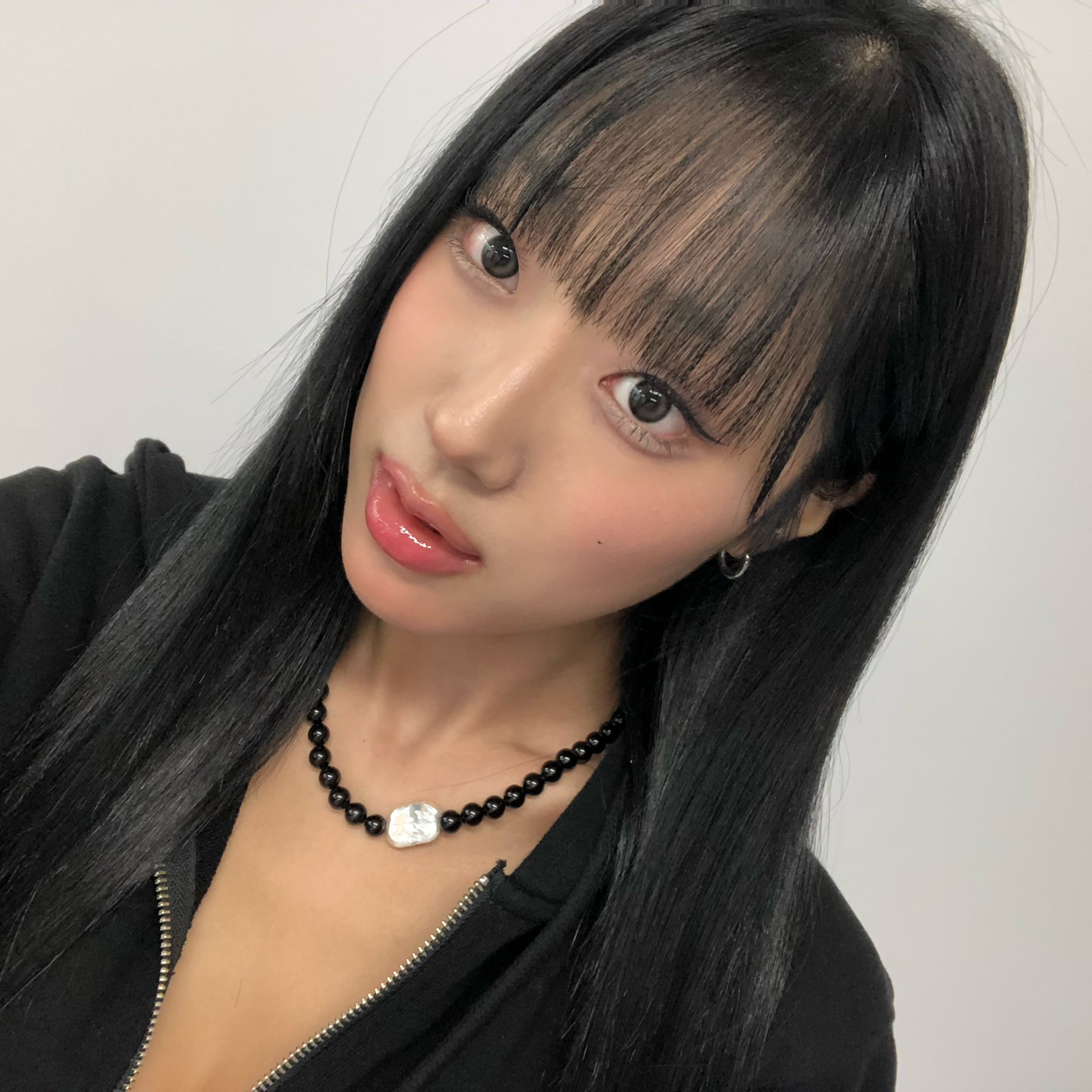 Riomeu Square Margaret Onyx Necklace 착용 스타일 - 2