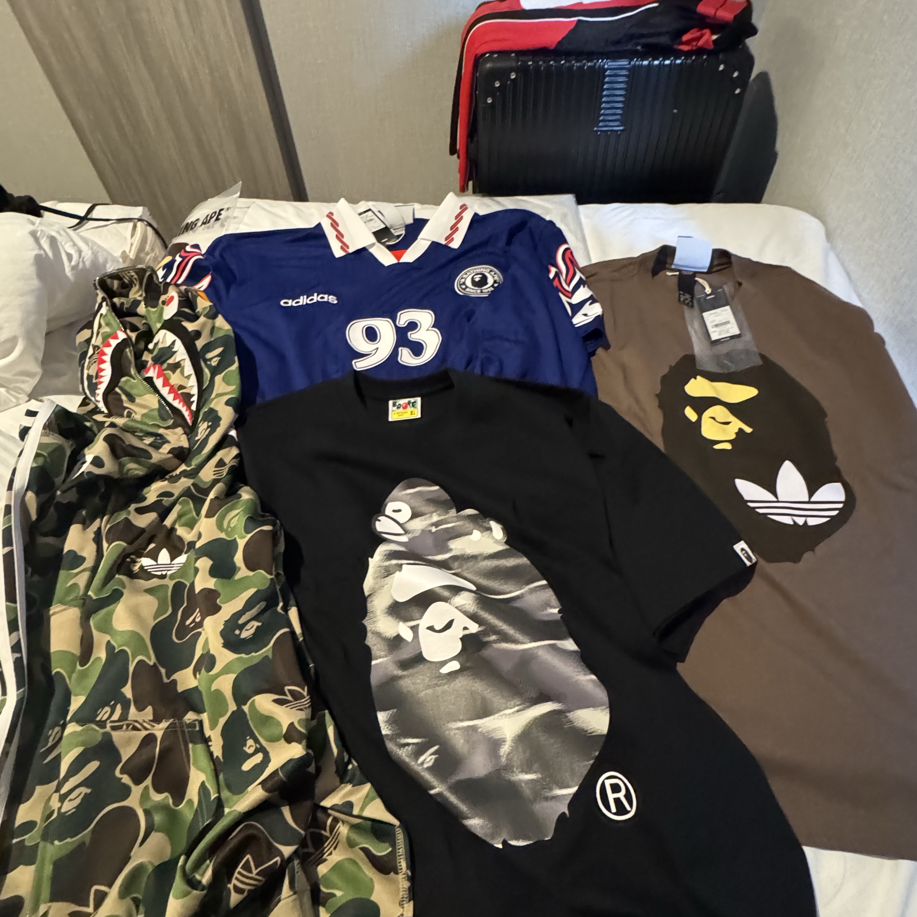 Adidas x BAPE Shark Track Hoodie Jacket Crew Green - KR Sizing 착용 스타일 - 2