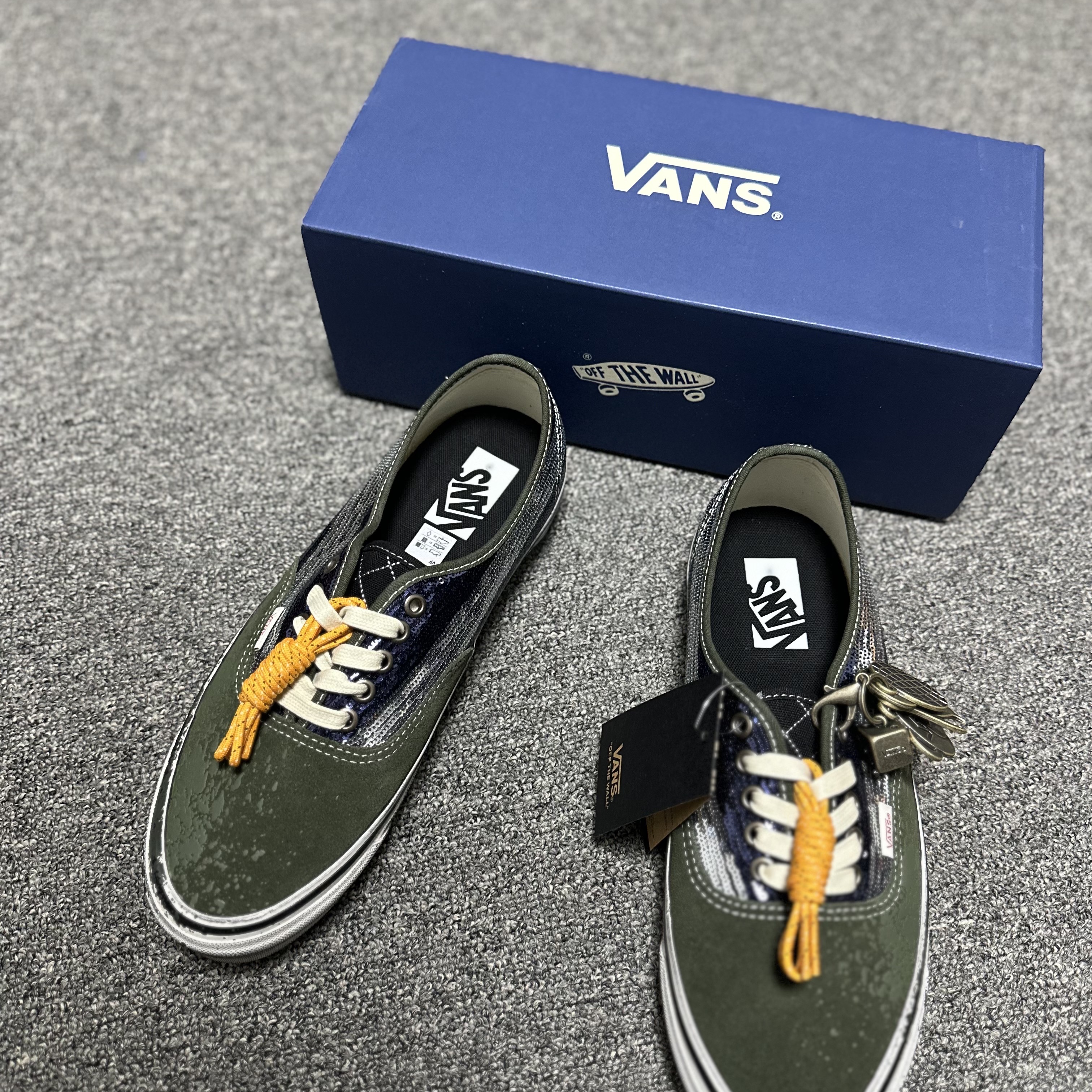 Vans LX Authentic 44 Green Blue 착용 스타일