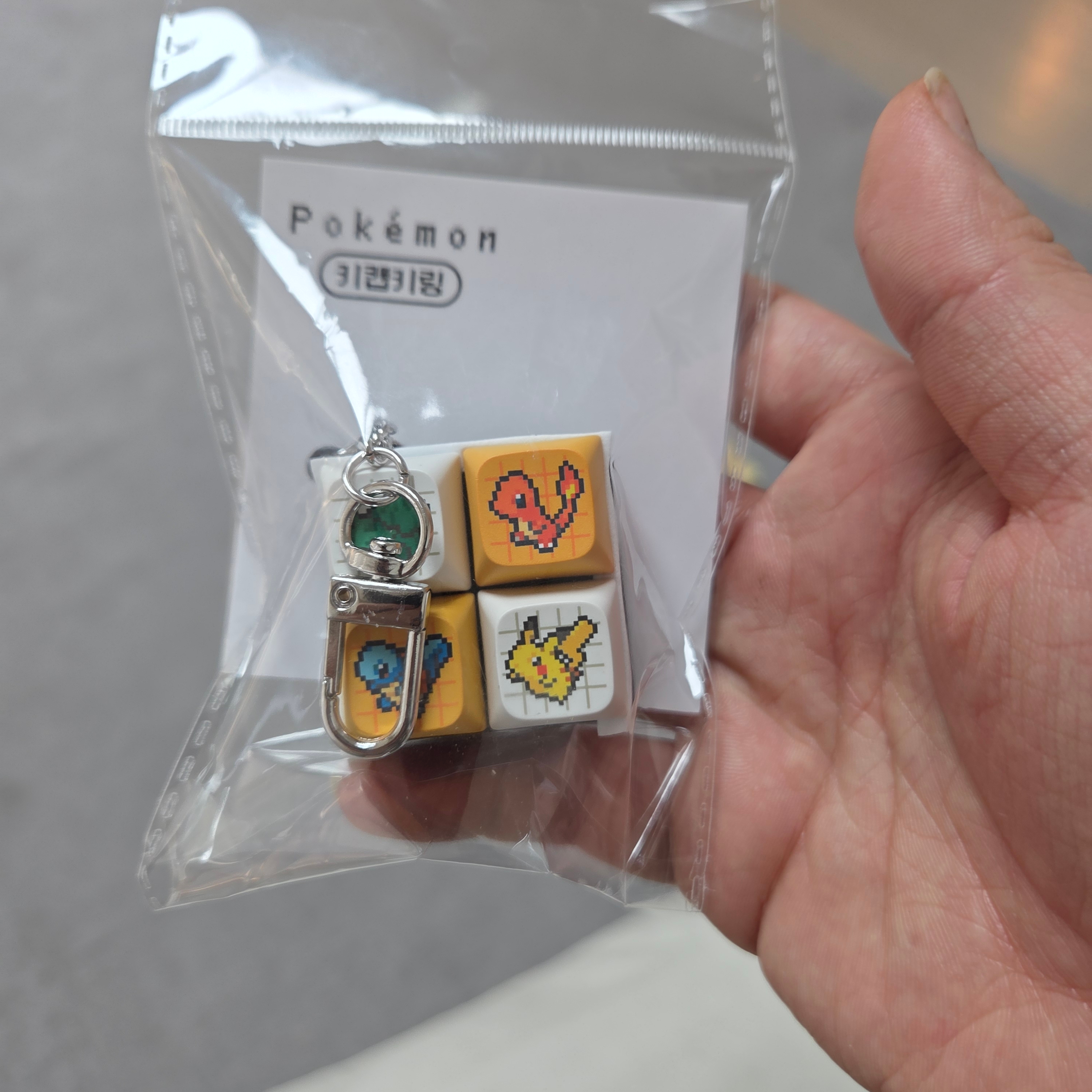 Pokemon x CU Keycap Keychain Pokemon 착용 스타일
