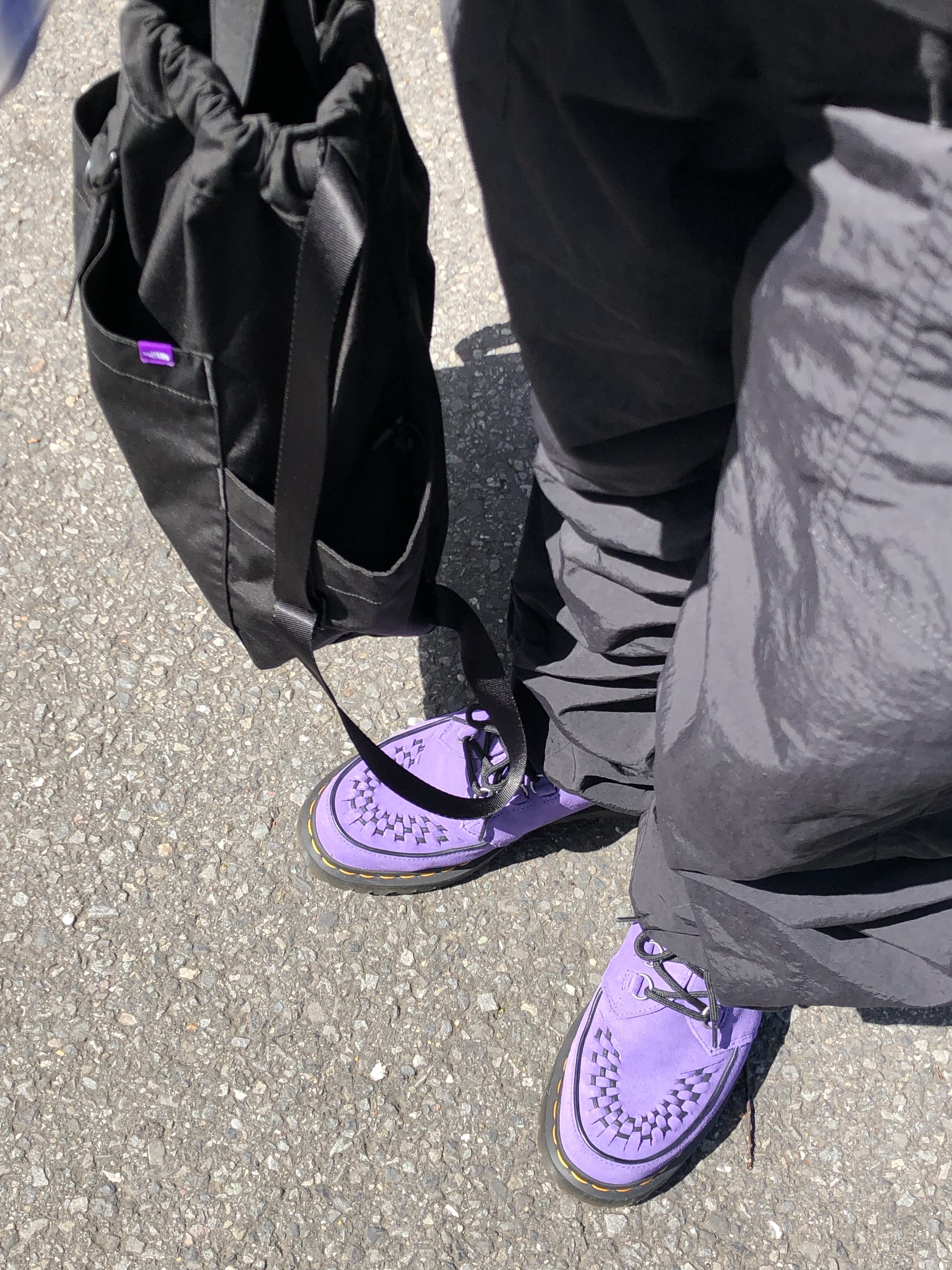 Dr. Martens Ramsey Woven Suede Creepers Twilight Purple, The North Face Purple Label Mountain Wind Day Pack Black 착용 스타일 - 4