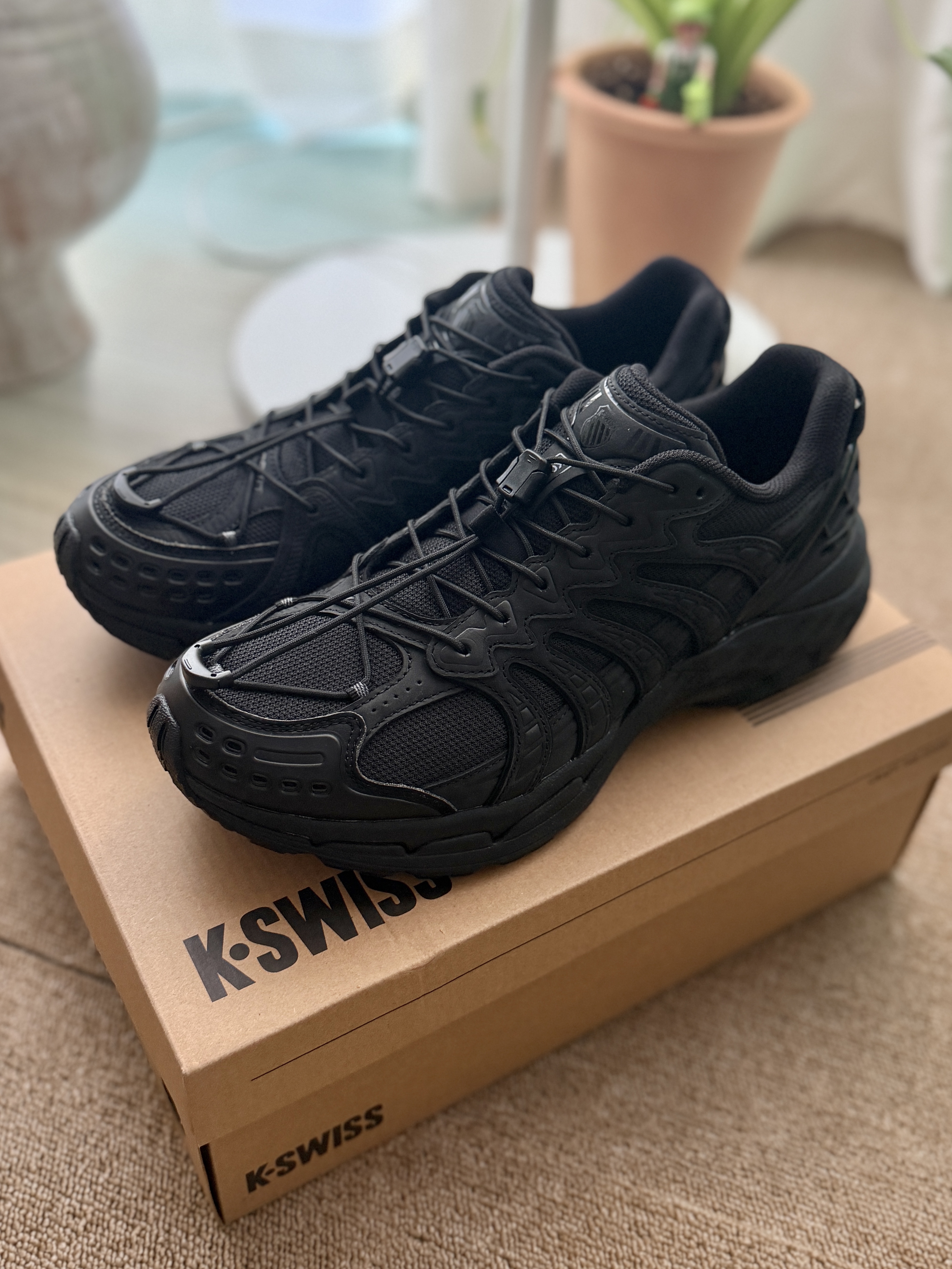 K-SWISS M KONEJO S BK, K-SWISS M KONEJO S BE 착용 스타일 - 9