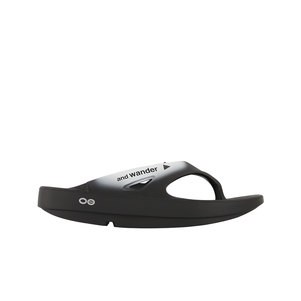 앤드 원더 x 우포스 164 오리지널 리커버리 샌들 블랙 - 26SS(And Wander x Oofos 164 OOriginal Recovery Sandal Black - 26SS)