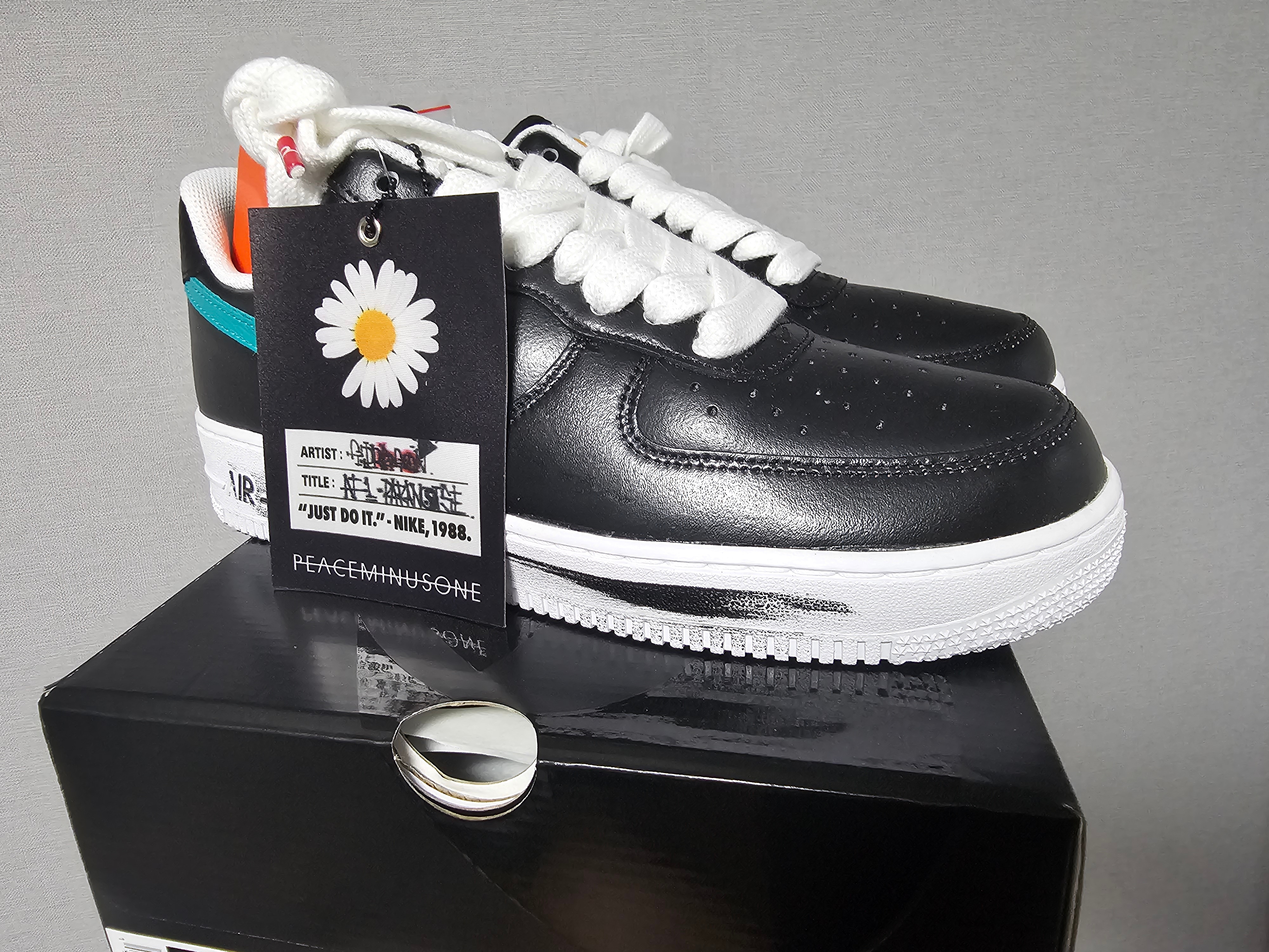 Nike x Peaceminusone Air Force 1 Low Para-Noise 3.0 Black and Multicolor 착용 스타일